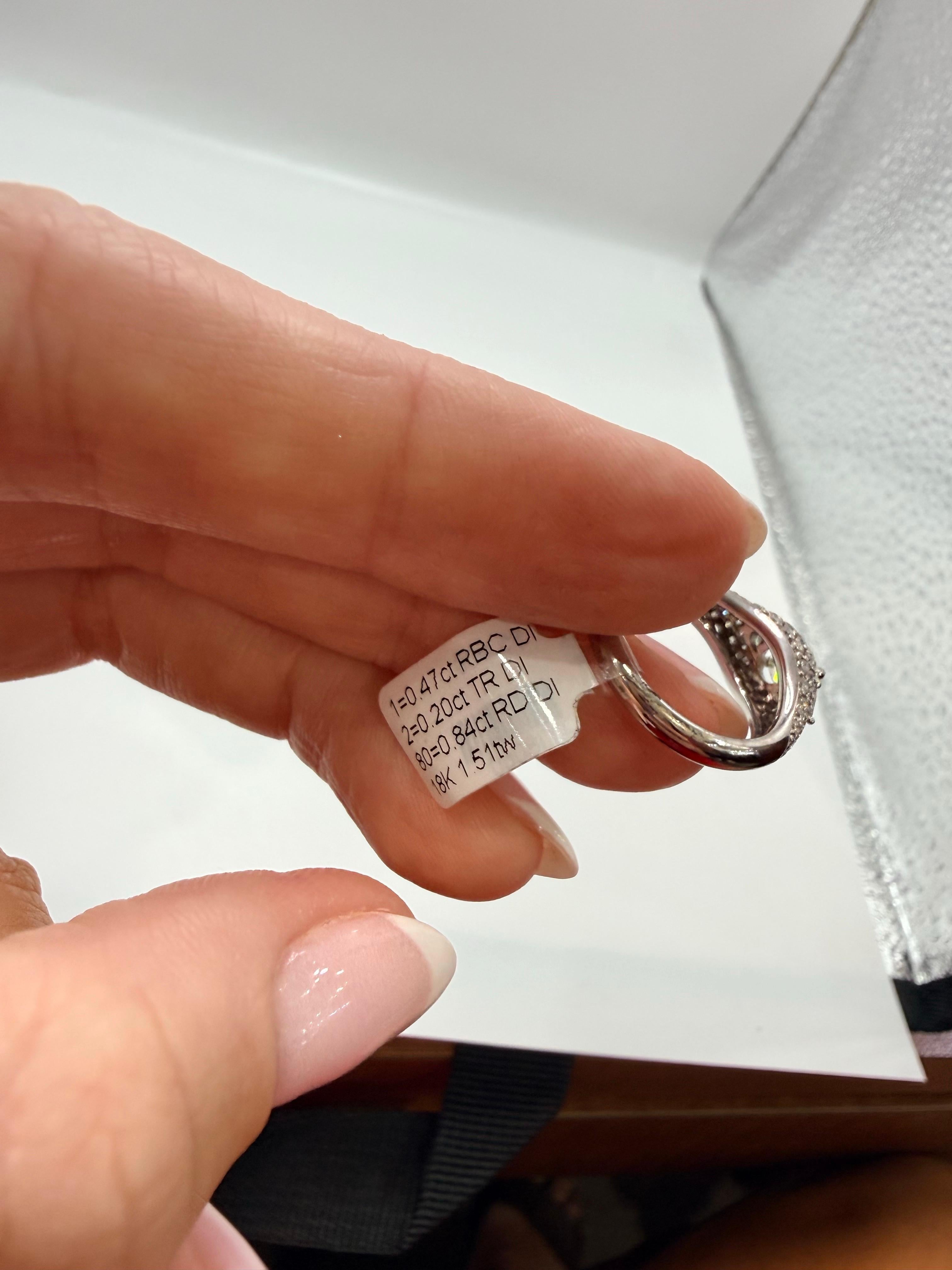 1.51ct bague de fiançailles diamant 18KT pave set diamants en vente 6