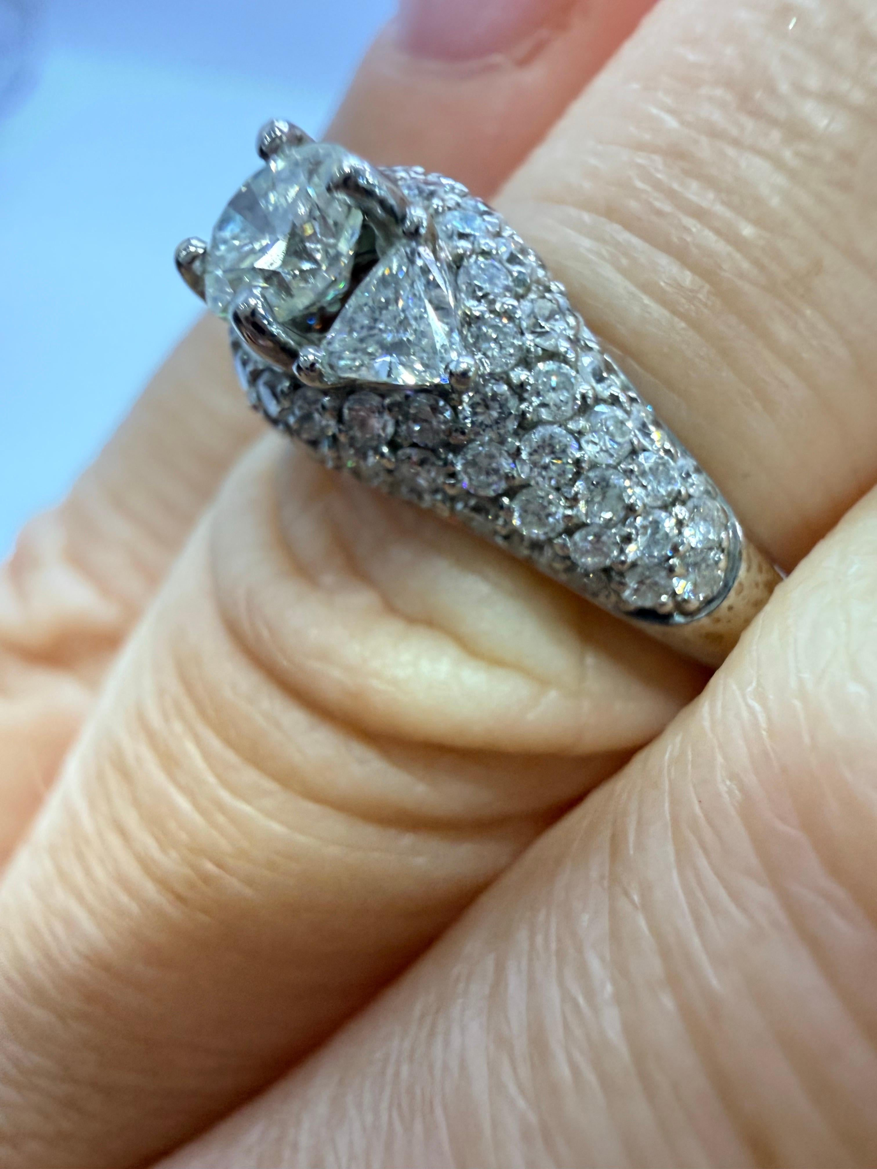 1.51ct bague de fiançailles diamant 18KT pave set diamants Unisexe en vente