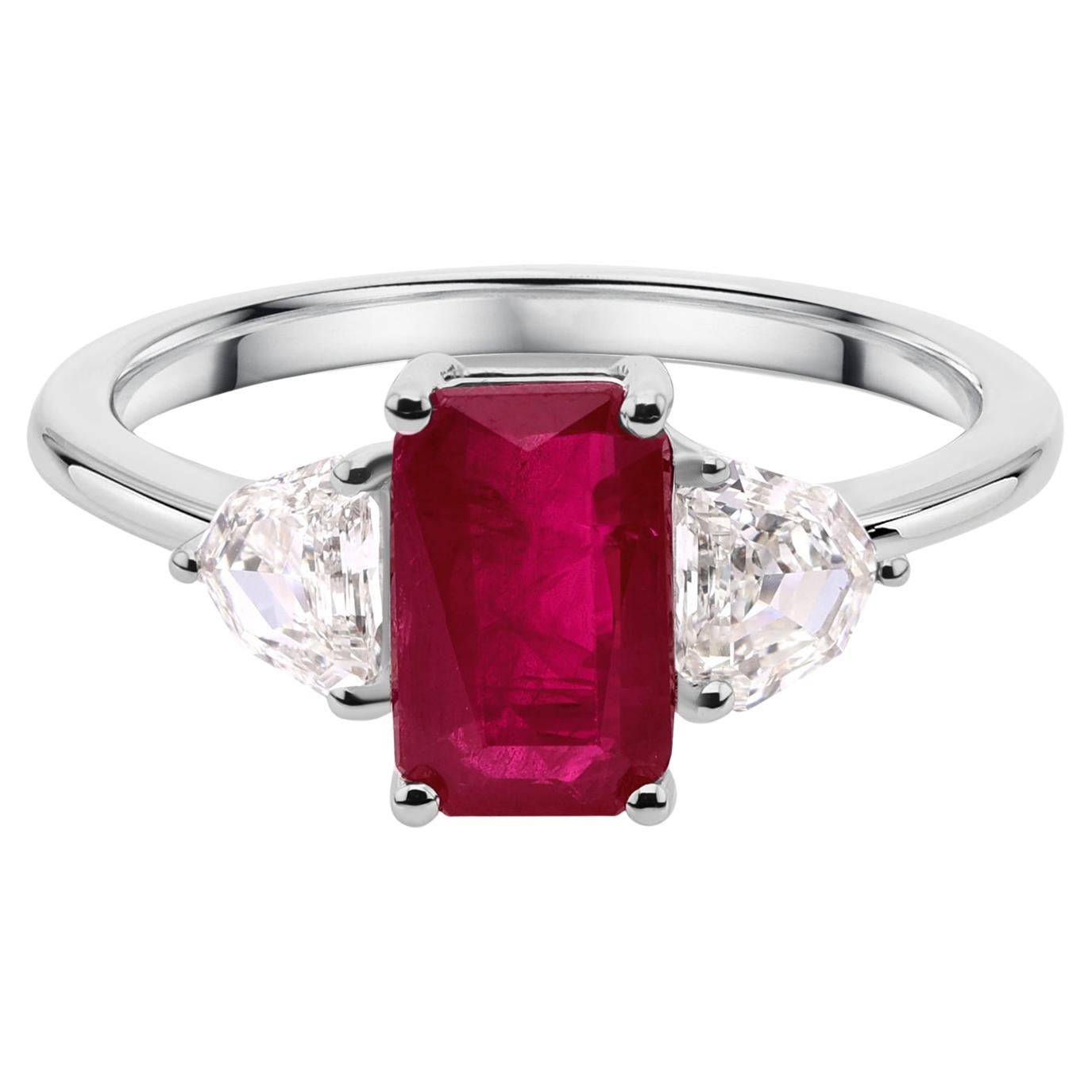 1.51ct Rubis Naturel 0.678ct Diamant SI/H Bague Trois Pierres Or Blanc 14 Karat