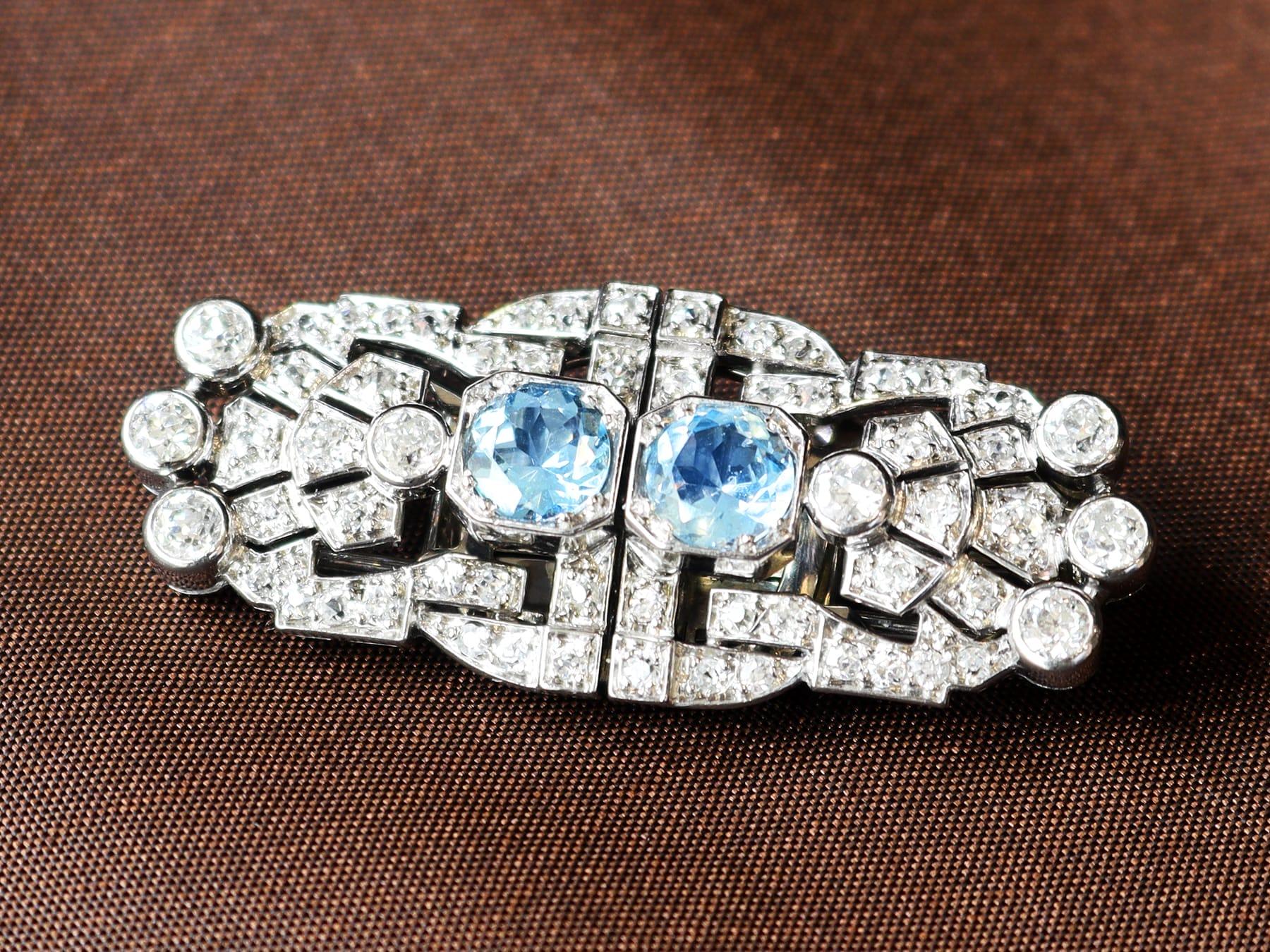Cushion Cut 1.52 Carat Aquamarine and 2.92 Carat Diamond, 18k White Gold Double Clip Brooch For Sale