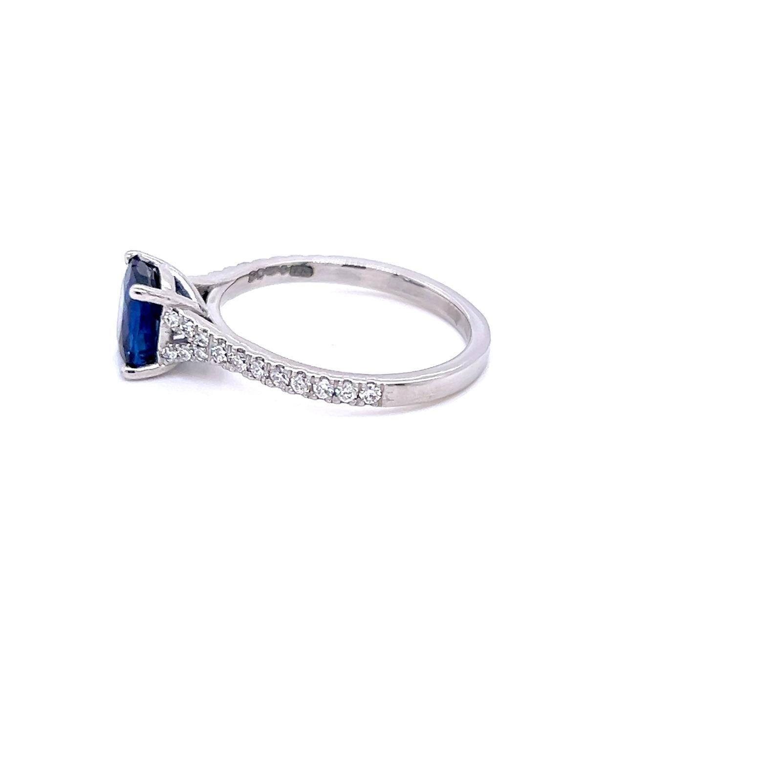 Women's 1.52 Carat Blue Sapphire and Diamond Platinum Ring For Sale