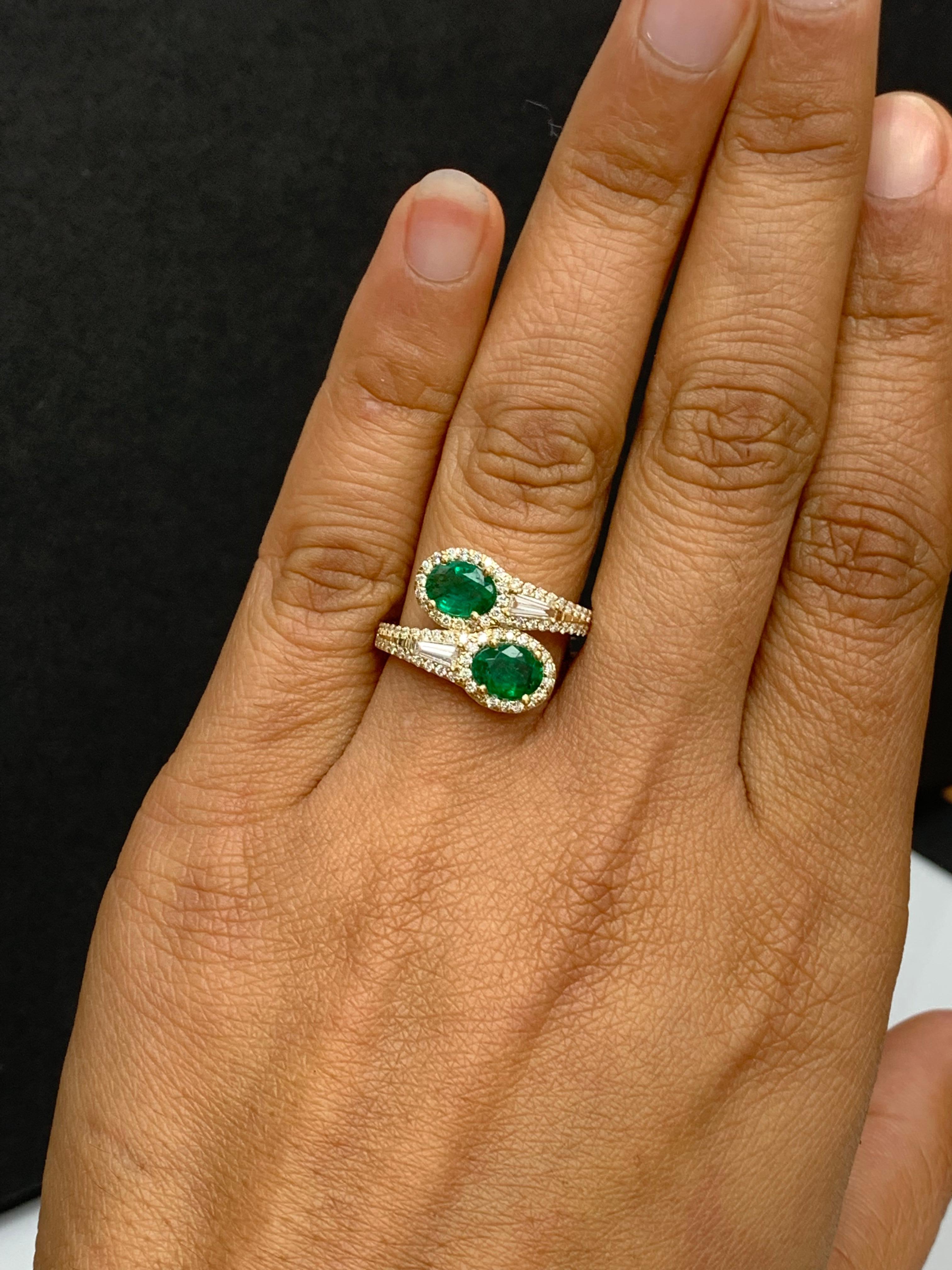 1.52 Carat Oval Cut Emerald Diamond Toi Et Moi Engagement Ring 14K Yellow Gold For Sale 3