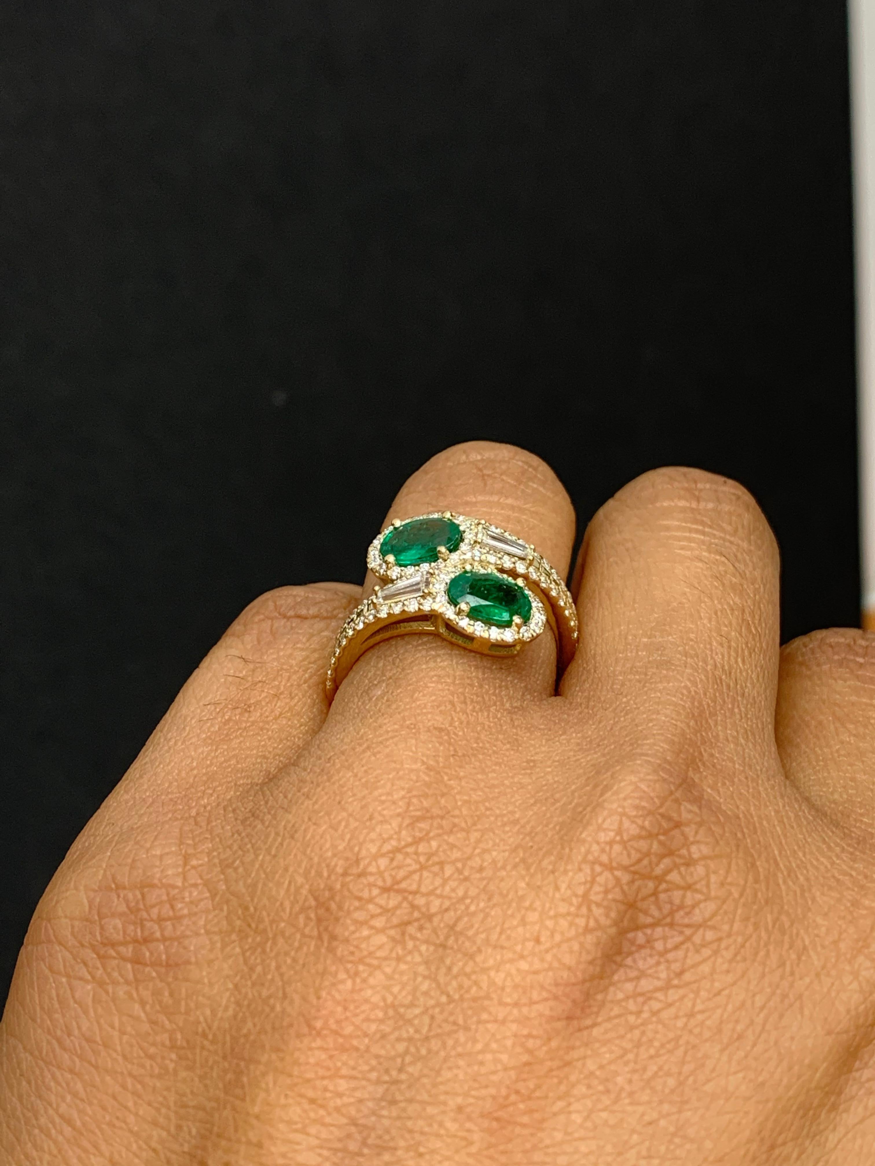 1.52 Carat Oval Cut Emerald Diamond Toi Et Moi Engagement Ring 14K Yellow Gold For Sale 11