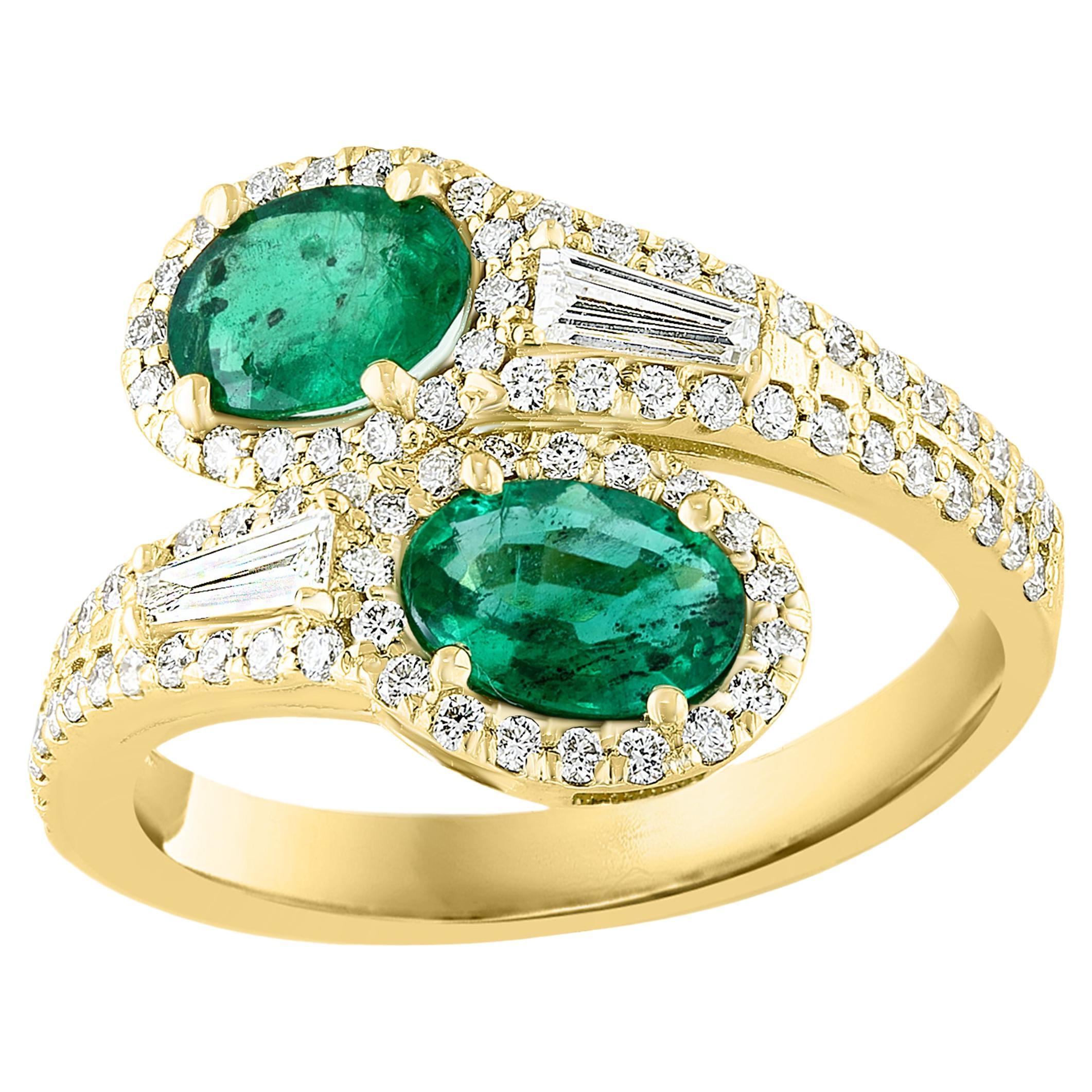 1.52 Carat Oval Cut Emerald Diamond Toi Et Moi Engagement Ring 14K Yellow Gold For Sale