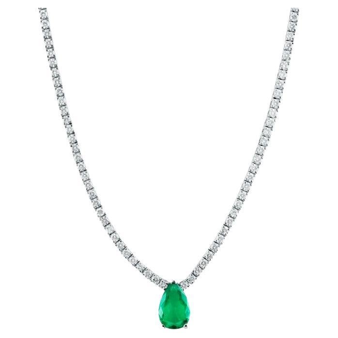 1.52 Carat Pear-shaped Green Emerald Diamond Choker For Sale