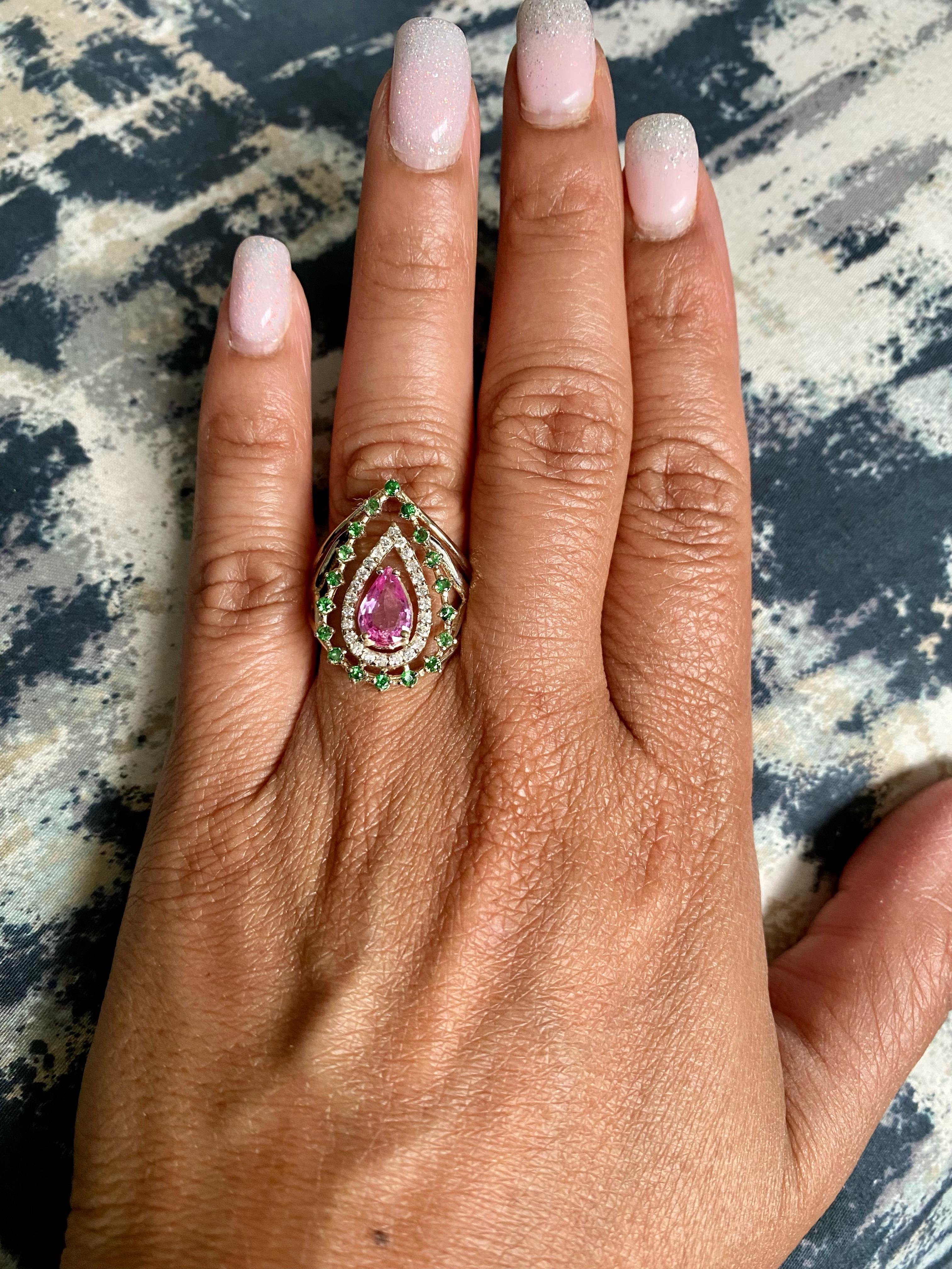 1.52 Carat Pink Sapphire Tsavorite Diamond 14 Karat Yellow Gold Cocktail Ring  In New Condition For Sale In Los Angeles, CA