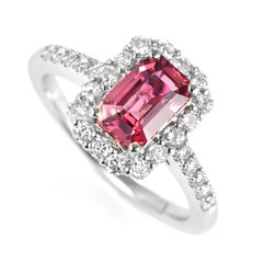 1.52 Carat Vibrant Padparadscha Sapphire & Diamond Ring set in Platinum