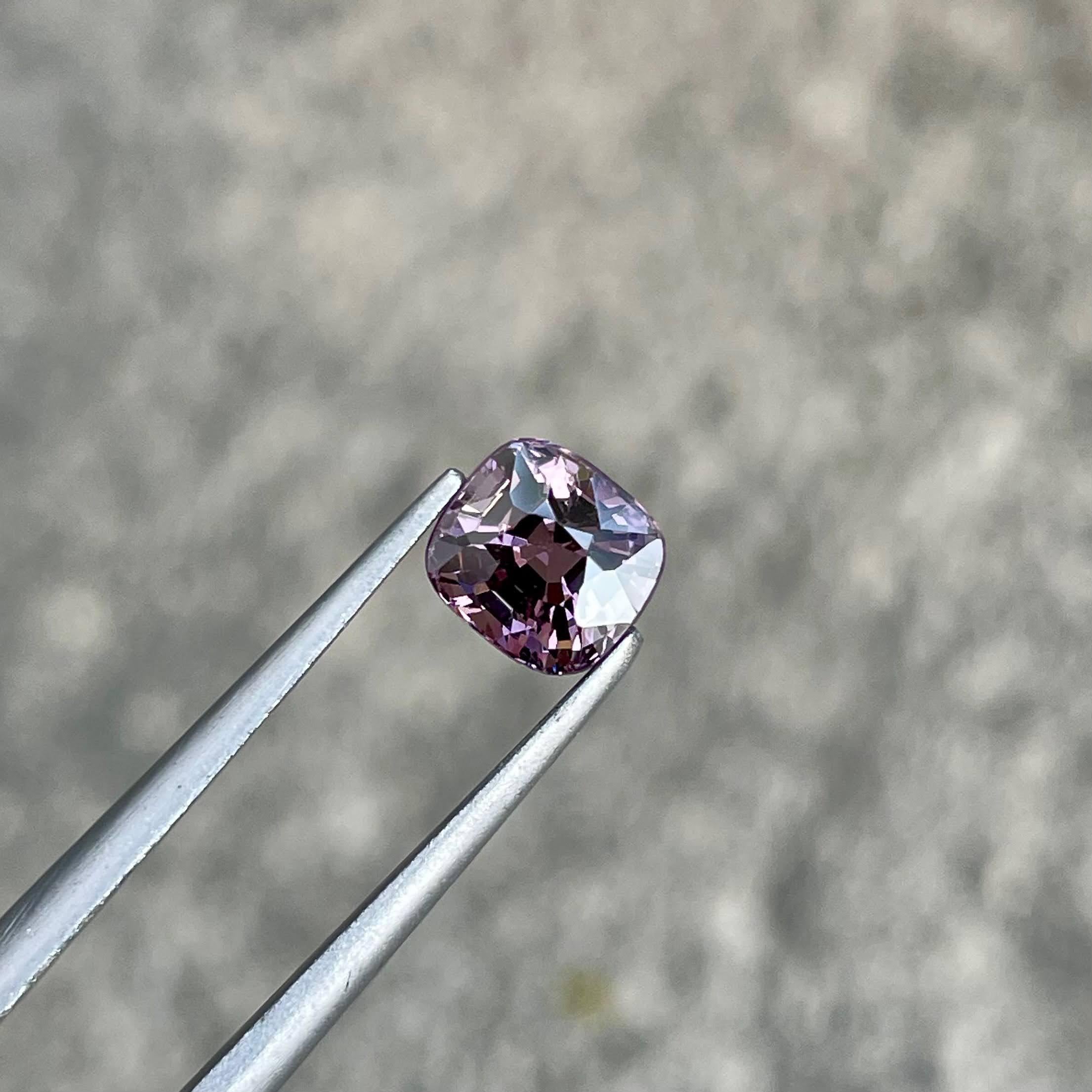 Modern 1.52 carats Purplish Pink Burmese Spinel Cushion Cut Natural Gemstone For Sale