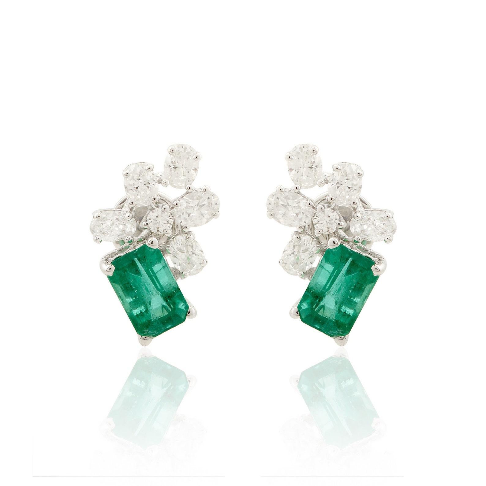 Contemporary 1.52 Carats Zambian Emerald Diamond 14 Karat Gold Stud Earrings