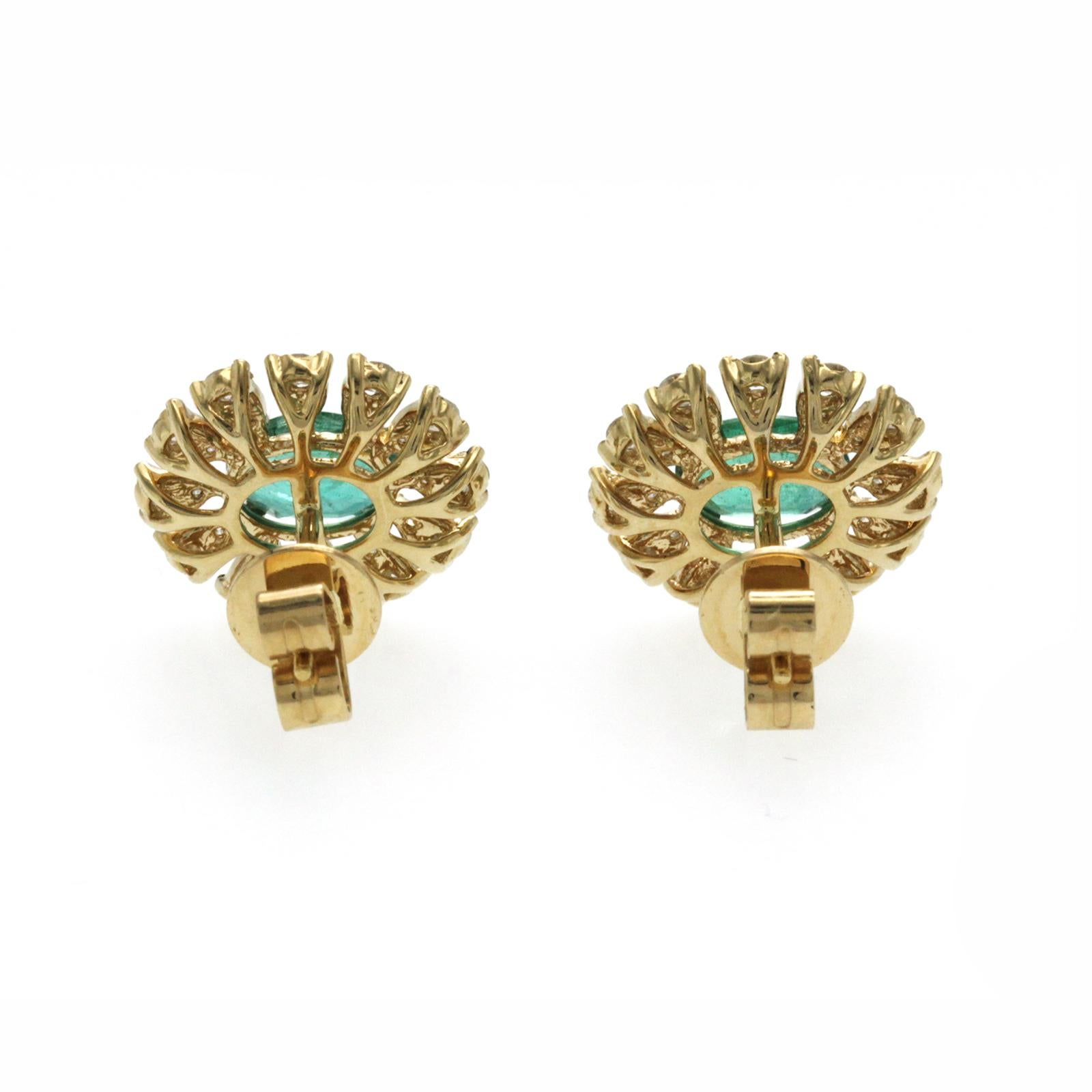 100% Authentic, 100% Customer Satisfaction

Height: 13.5 mm

Width: 11.5 mm

Metal: 14K Yellow Gold

Hallmarks: 14K

Total Weight: 3.3 Grams

Stone Type: 1.52 CT Natural Emerald & G SI2 0.75 CT Diamonds G SI1

Condition: New

Estimated Price: