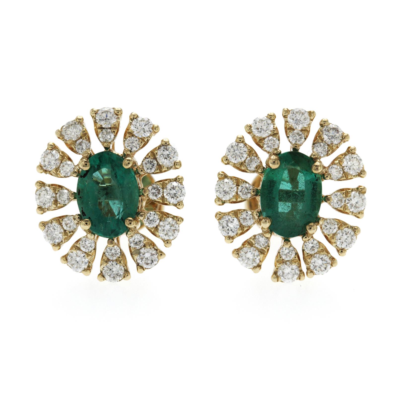1.52 CT Colombian Emerald & 0.75 CT Diamonds 14K White Gold Stud Earrings In New Condition For Sale In Los Angeles, CA