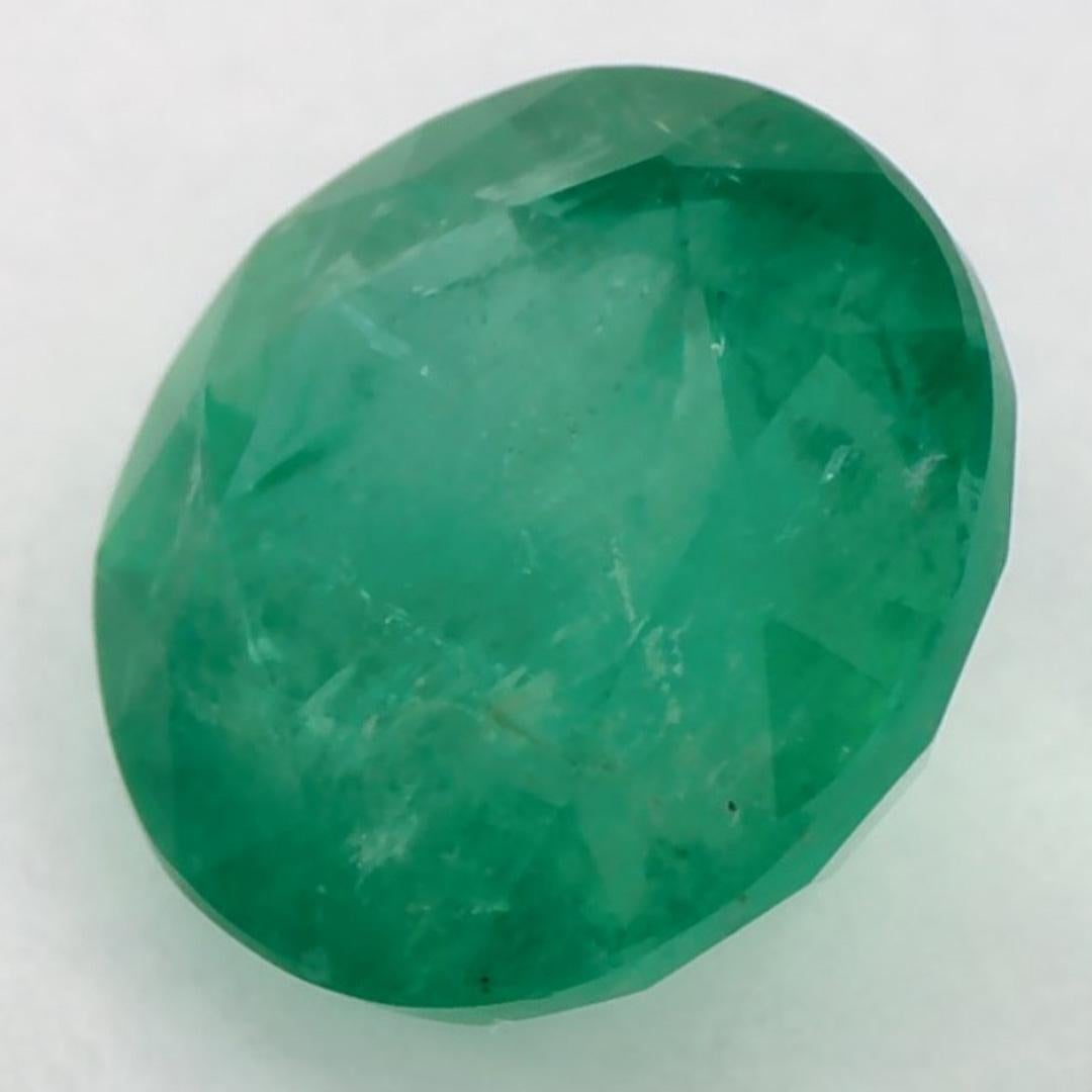 Mit seinem leuchtenden grünen Farbton ist der Geburtsstein für den Mai ein Symbol für neues Wachstum im Frühling. 

Entdecken Sie die lebendige Kollektion von Smaragden, Rubinen und Saphiren in unserem Geschäft, die als lose Edelsteine erhältlich