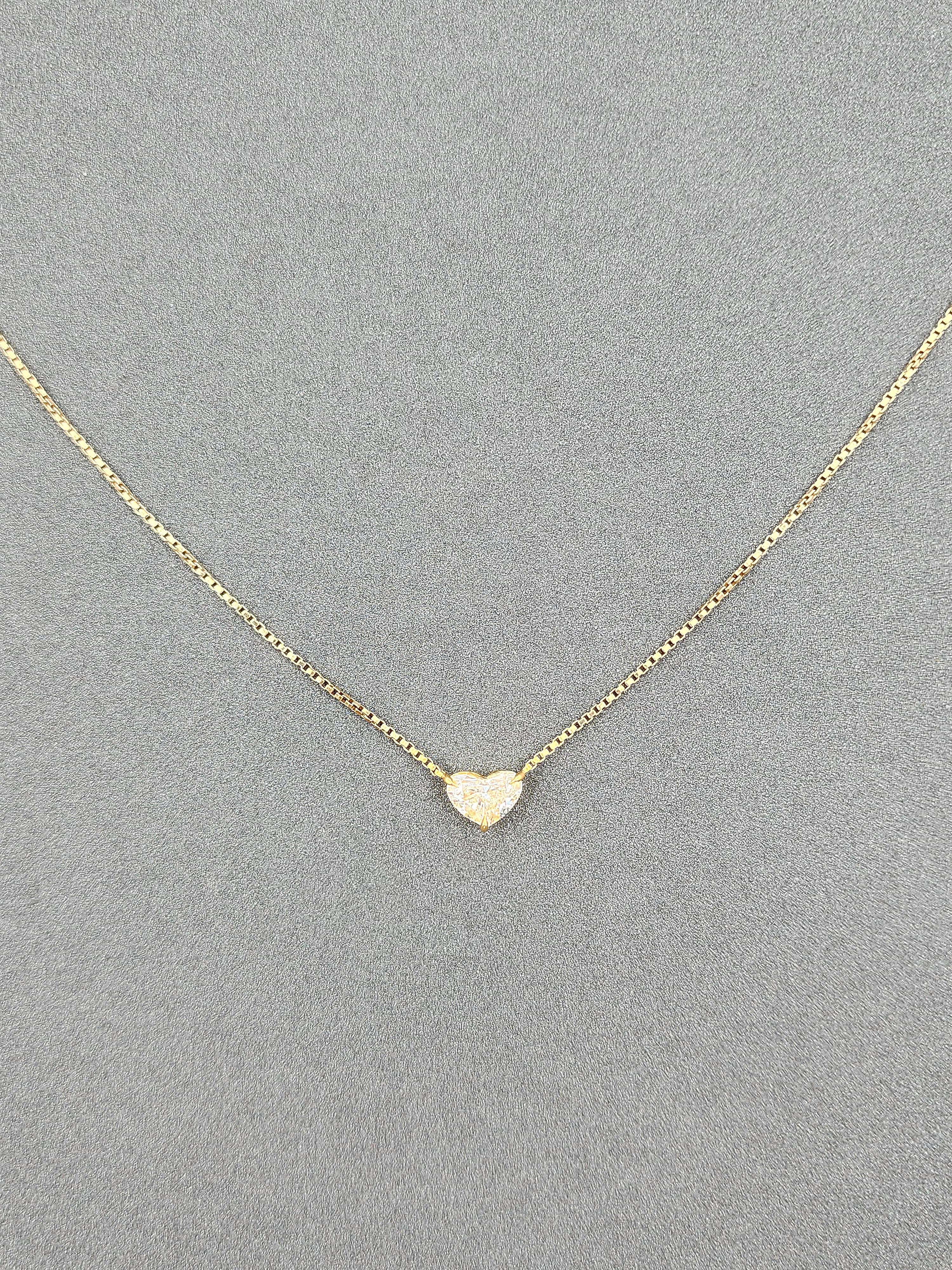 1.52 ct Natural Yellow Heart Diamond Pendant In New Condition For Sale In Chicago, IL