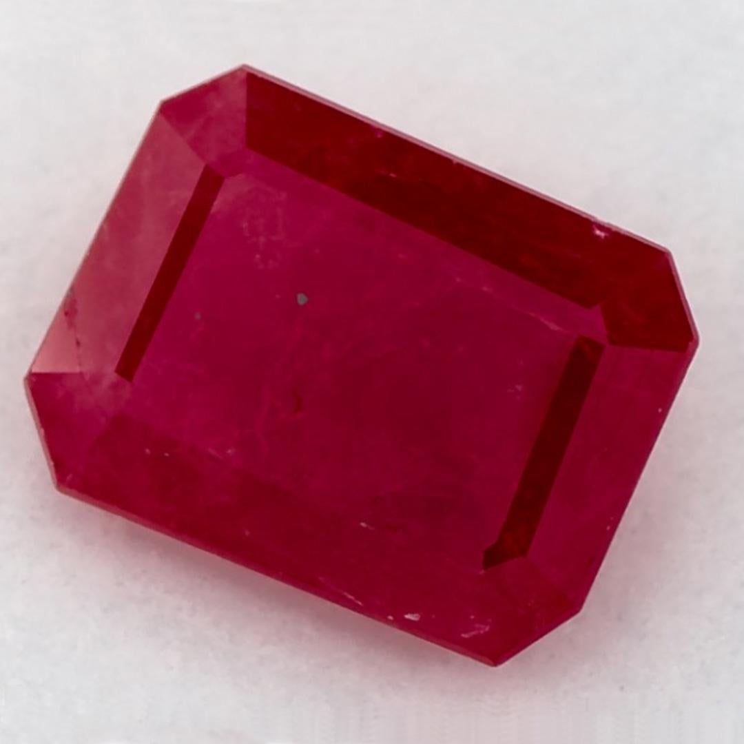 Une pierre de naissance exquise de couleur rouge pour le mois de juillet, censée véhiculer un statut de pouvoir et de richesse.

Explorez la vibrante collection d'émeraudes, de rubis et de saphirs de notre magasin, disponibles sous forme de pierres