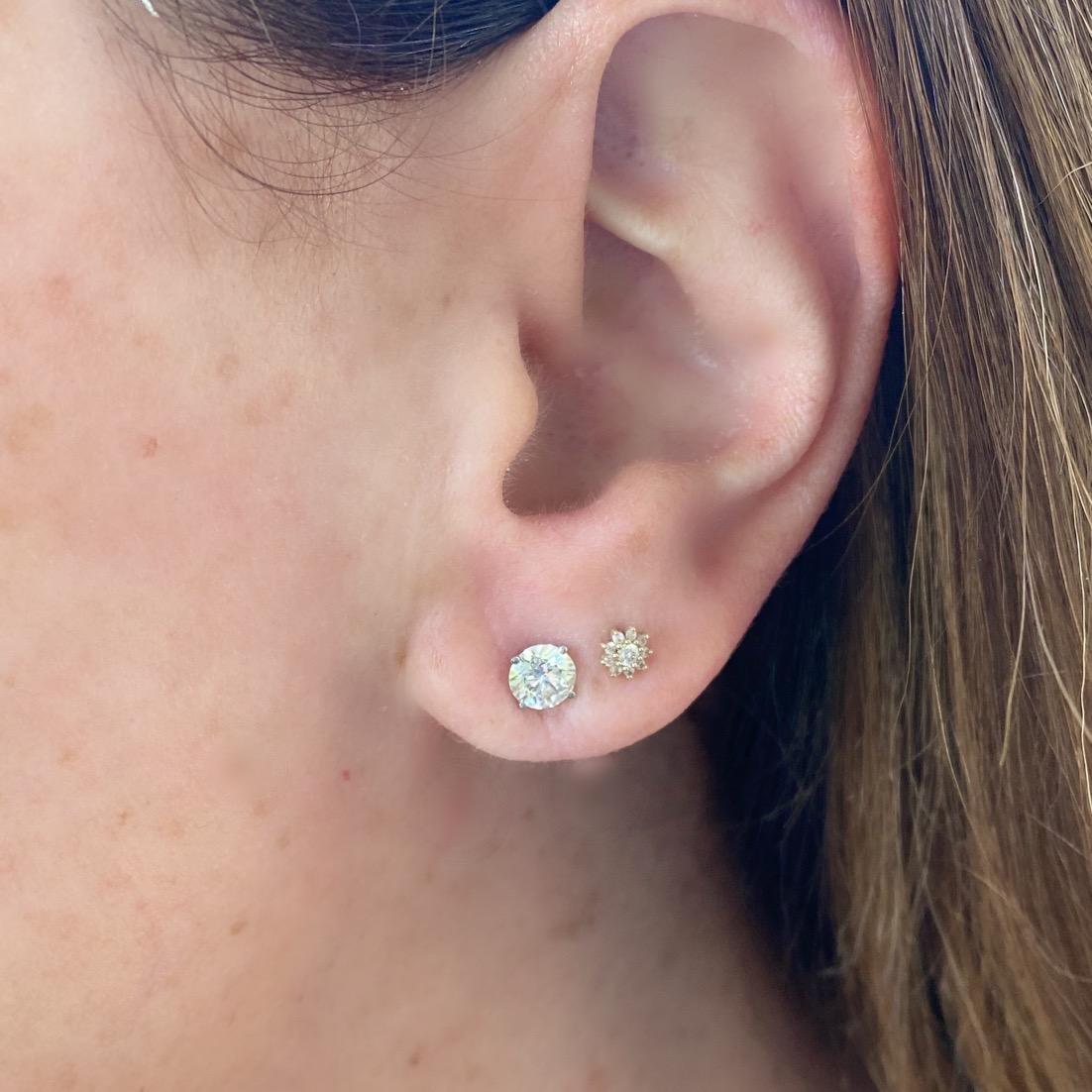 1.52-Cts. Diamond Stud Earrings 2
