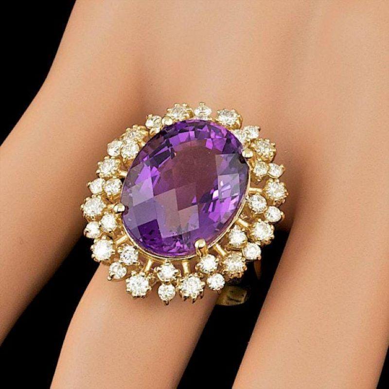 Mixed Cut 15.20 Carats Natural Amethyst and Diamond 14k Solid Yellow Gold Ring For Sale