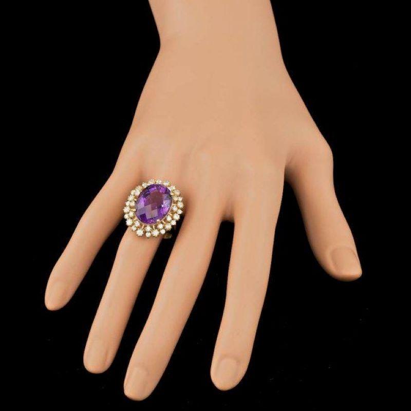 15.20 Carats Natural Amethyst and Diamond 14k Solid Yellow Gold Ring In New Condition For Sale In Los Angeles, CA