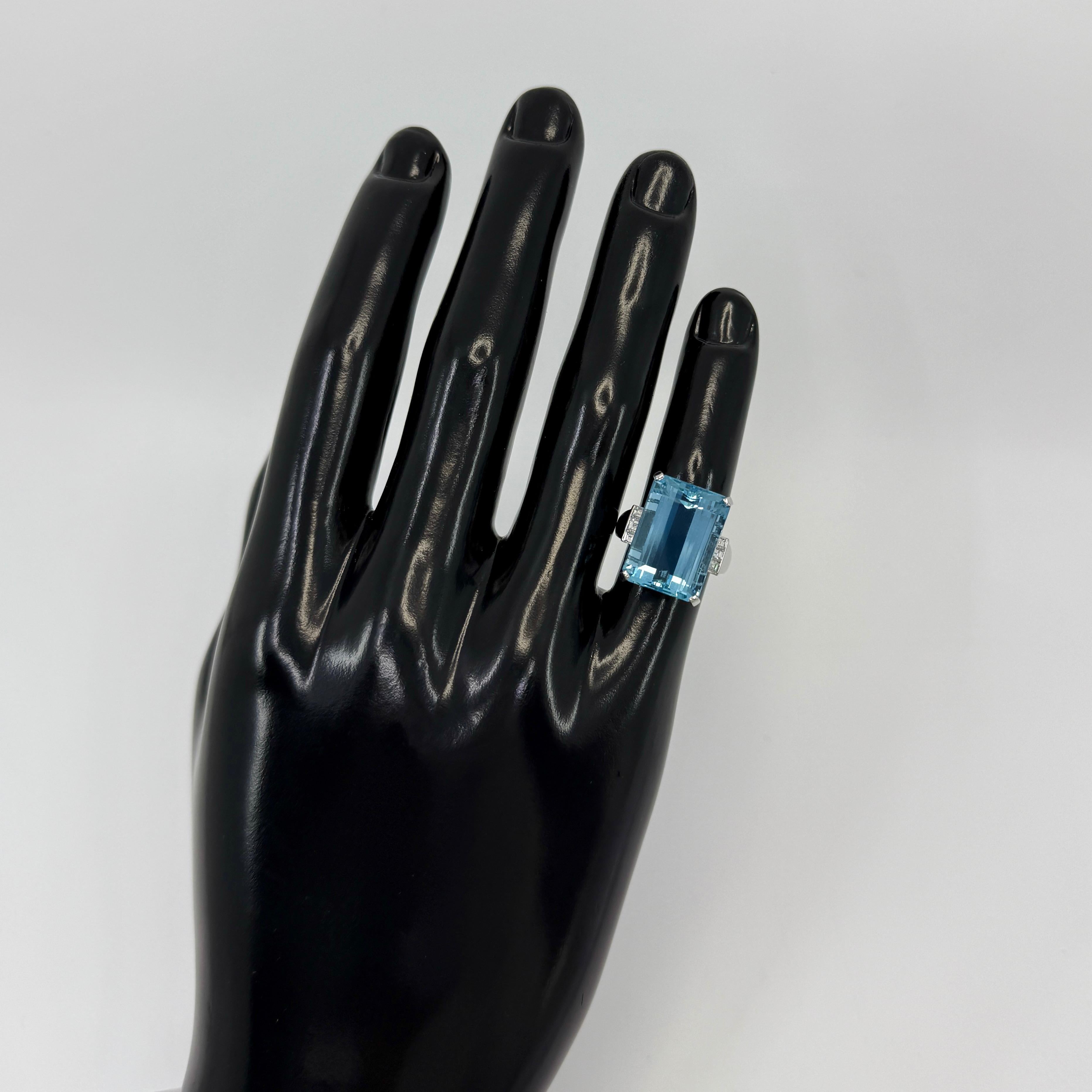 Platinring 15.21 Karat feiner Santa Maria Blauer Aquamarin im Smaragdschliff und Diamant im Angebot 5