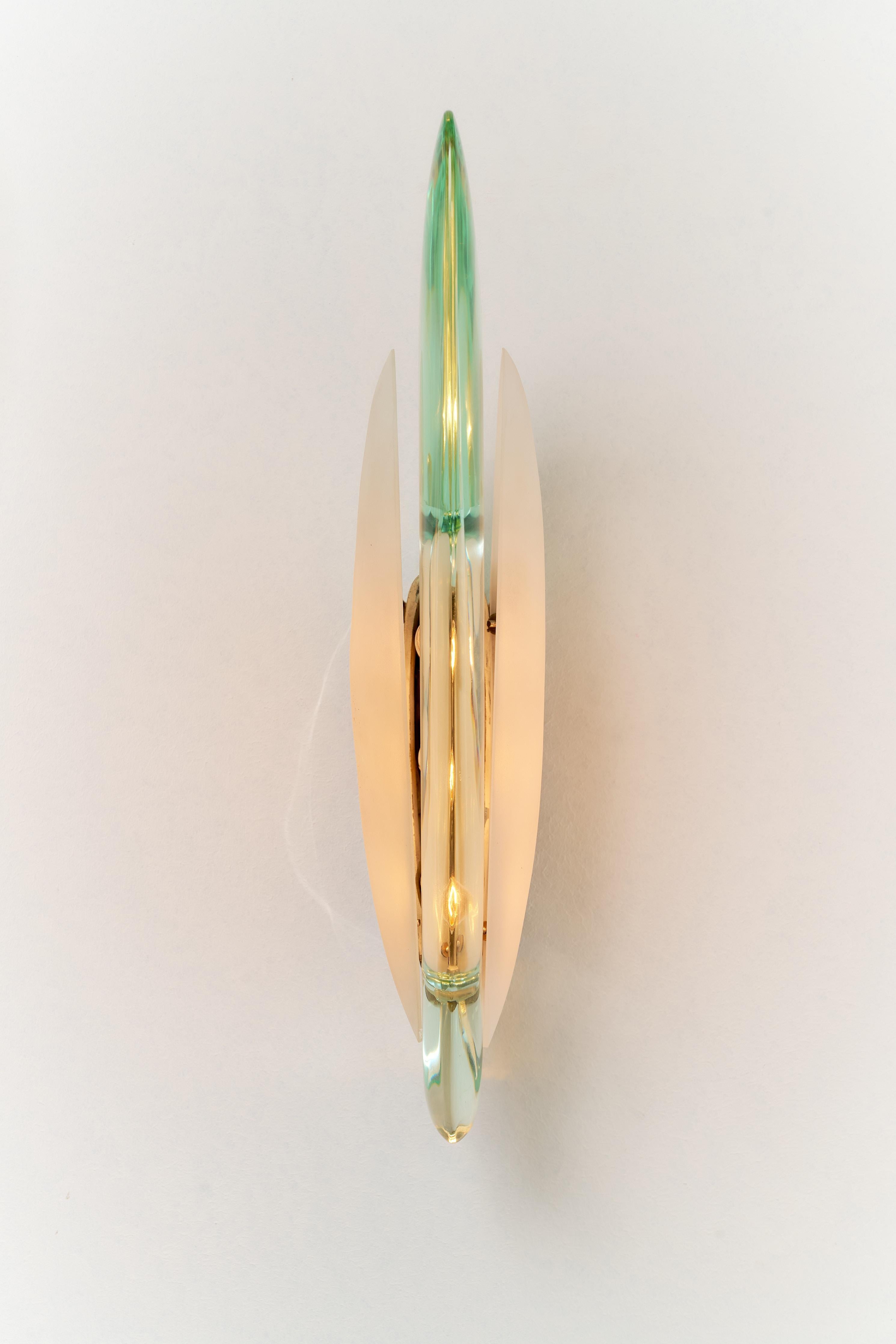 Vetro soffiato 1522 Coppia di applique di Max Ingrand per Fontana Arte, Italia, anni '50 in vendita
