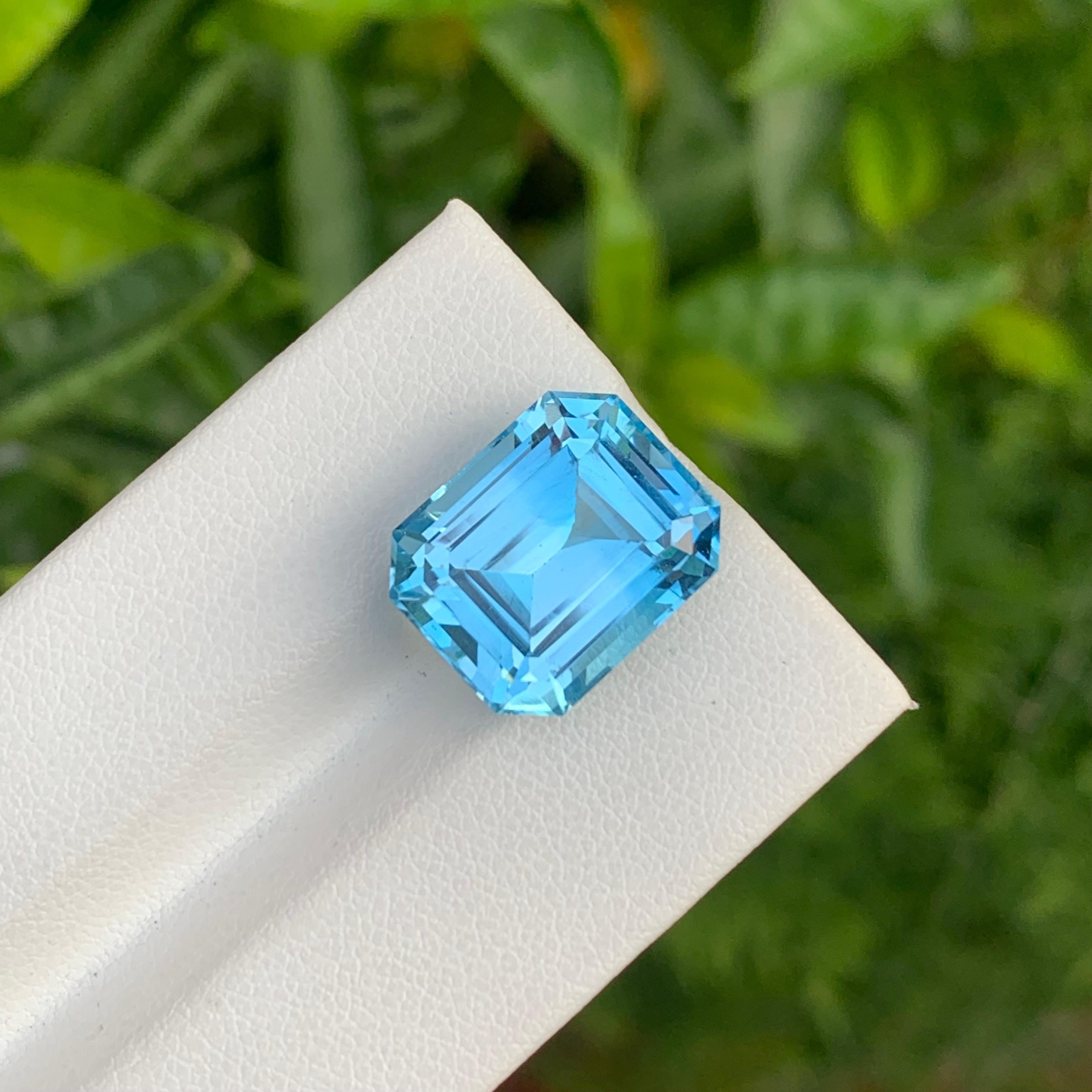 Loose Blue Topaz

Weight: 15.25 Carats
Dimensions: 14.8 x 12 x 9.2 Mm
Origin: Brazil
Shape: Emerald
Color: Blue
Certificate: On Demand

Benefits Of Wearing Blue Topaz Stone:
It helps to improve communication and self-expression.
It provides inner