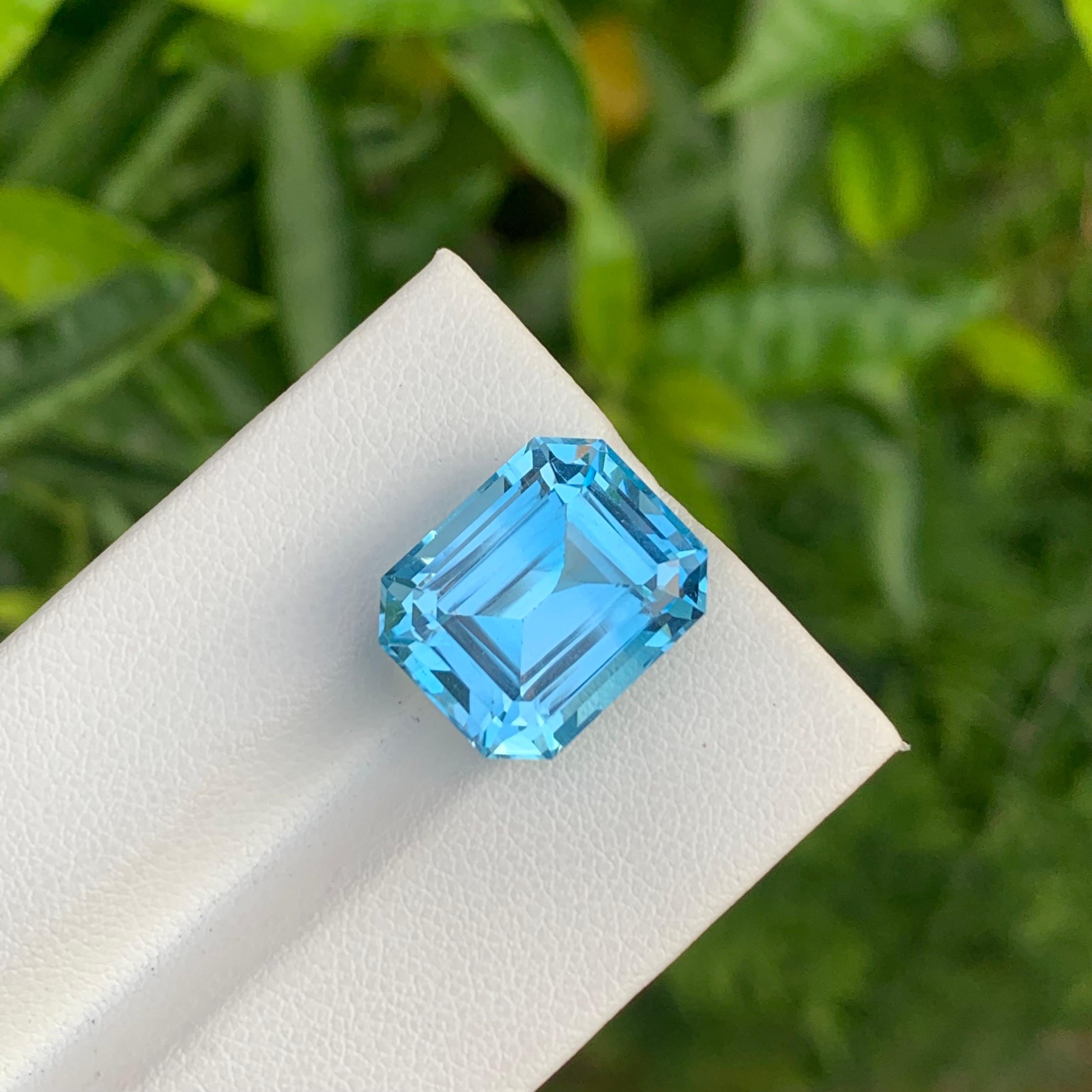 Emerald Cut 15.25 Carat Natural Loose Blue Topaz Emerald Shape Gem For Jewellery