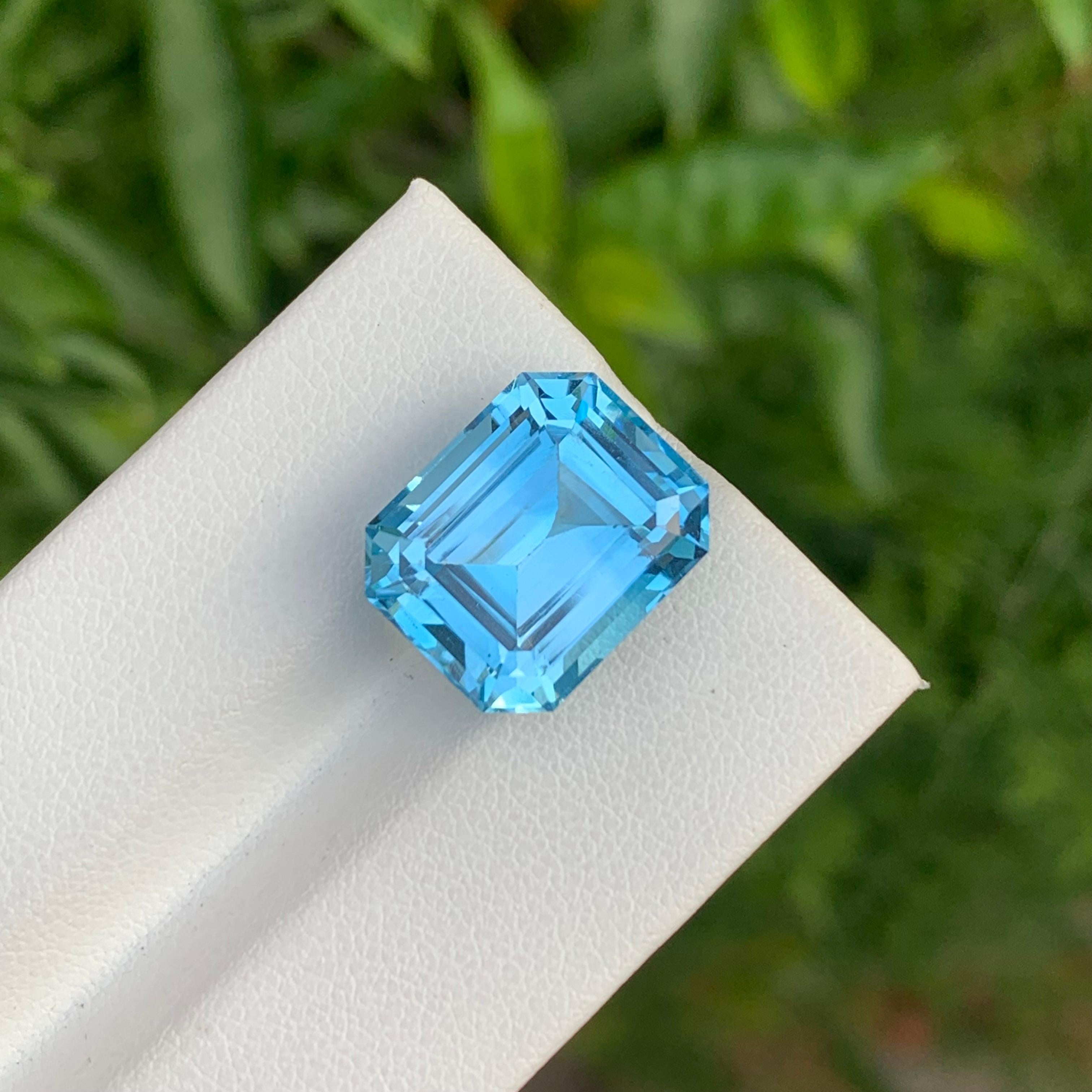 15.25 Carat Natural Loose Blue Topaz Emerald Shape Gem For Jewellery 1