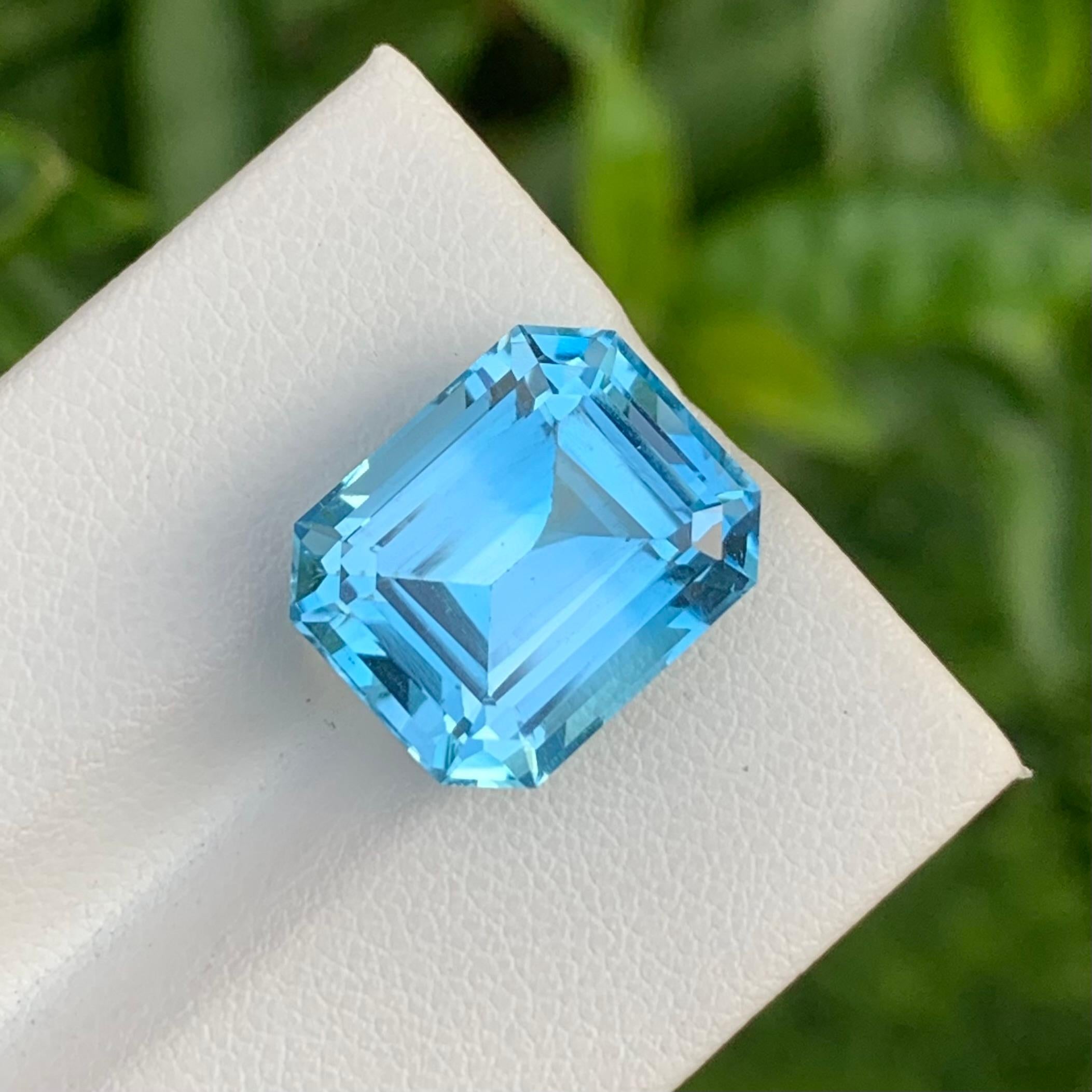 15.25 Carat Natural Loose Blue Topaz Emerald Shape Gem For Jewellery 3