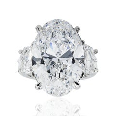 15.25 Carat Oval Diamond Ring Brilliant White 18K Gold High Jewellery Supremacy