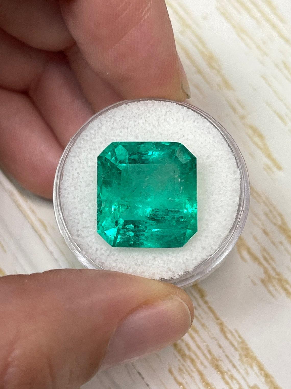 Taglio Asscher 15,28ct GIA Grande 15,5x14,5 Smeraldo Colombiano Tagliato Gemma Chivor Mine Maggio Birthstone in vendita