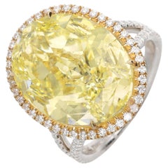 15.29 Carat Oval Statement Fancy Yellow 18K Gold Rare Fancy-Color Splendour