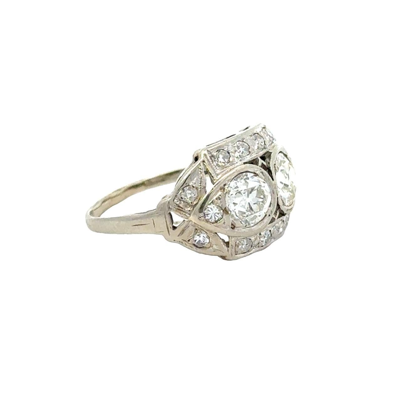 Anillo Art Déco Antiguo de Platino con Diamantes de 1,52 qt en venta 3
