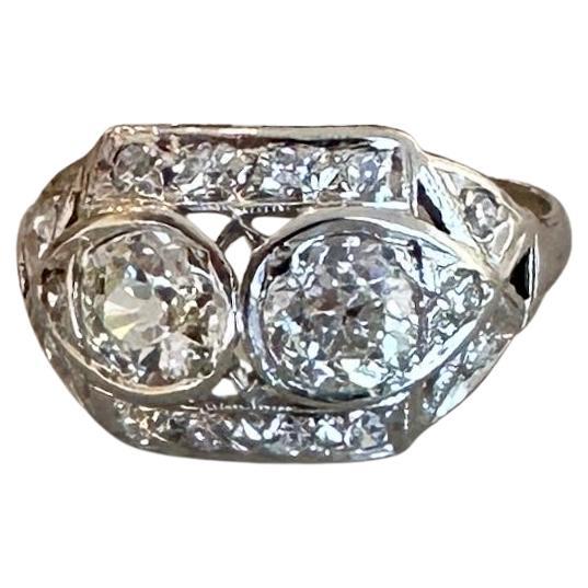 Anillo Art Déco Antiguo de Platino con Diamantes de 1,52 qt en venta