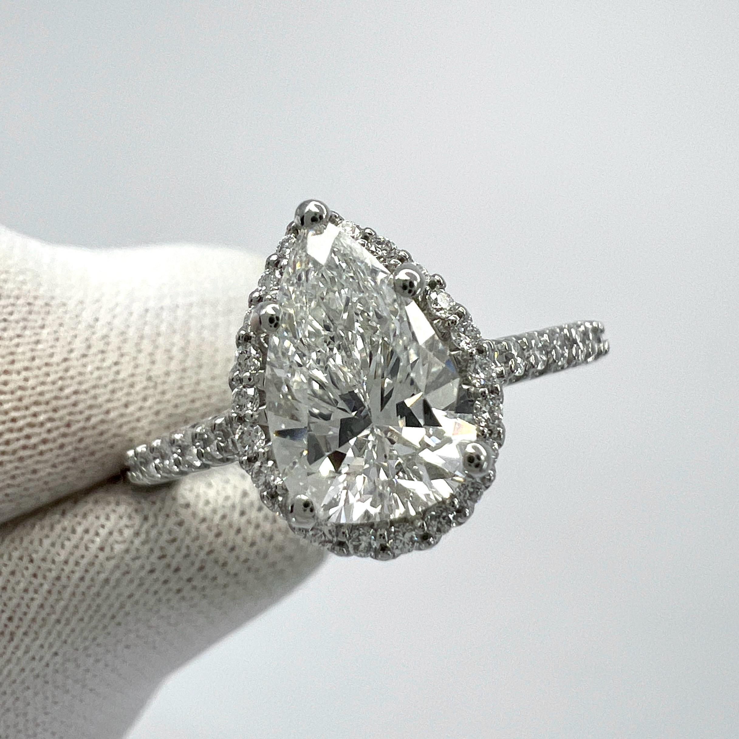 Women's or Men's 1.52ct GIA Certified Natural Pear Cut Diamond VVS1 G Platinum Halo Cluster Ring For Sale