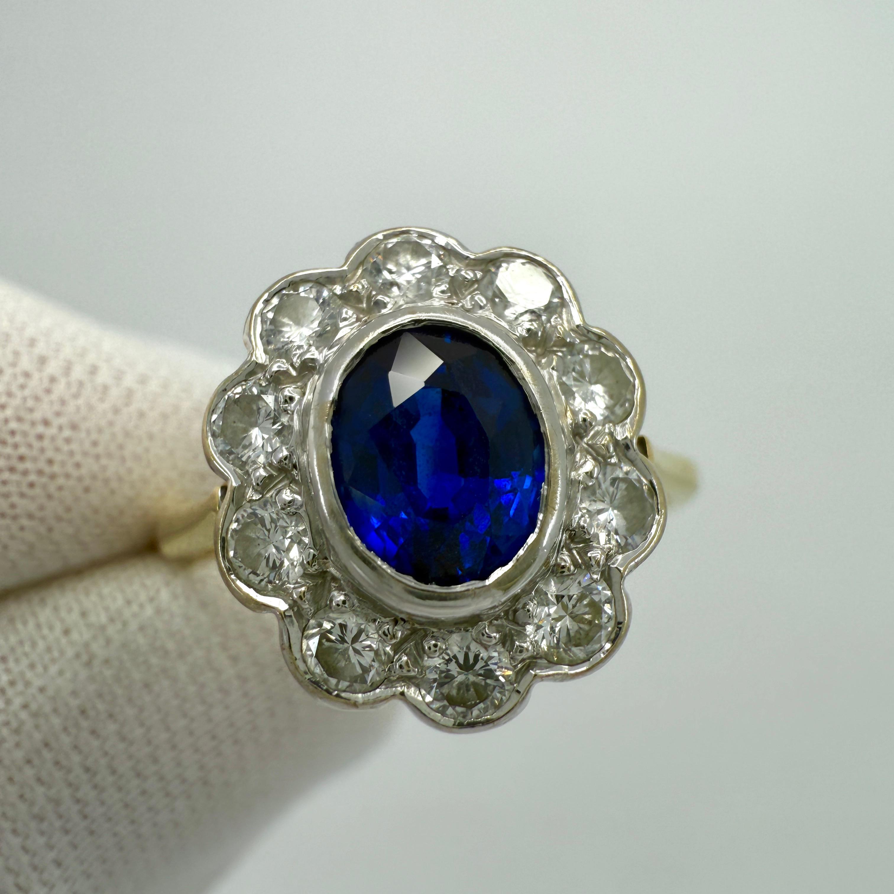 Women's or Men's 1.52ct Vivid Cornflower Blue Ceylon Sapphire And Diamond 18k Gold Cluster Ring For Sale