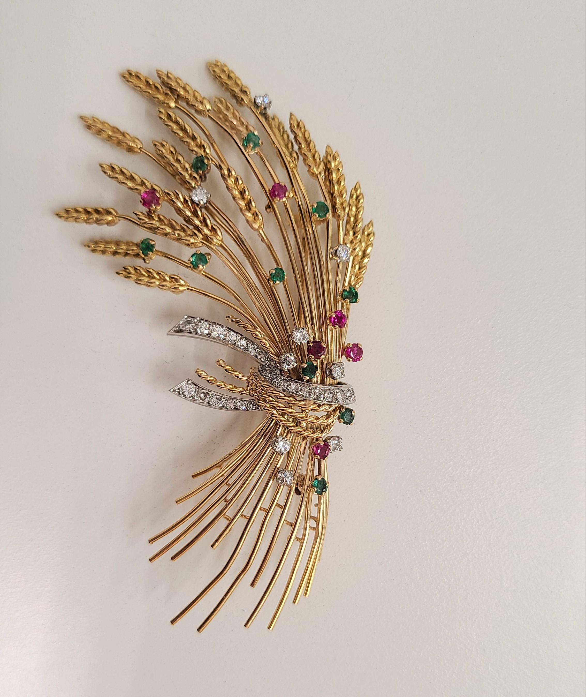 This pendant consists of rubies and emeralds that total up to 1.52 carats. It also has 32 natural round diamonds that total up to 1.01 carats.