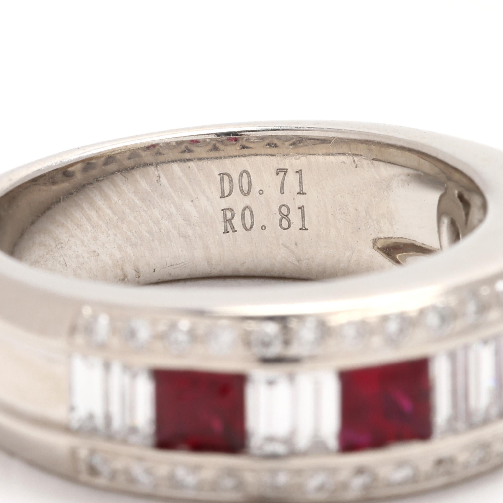 Bague à anneau épais en or blanc 18 carats avec rubis et diamants 1,52 ctw, taille de bague 6,25 en vente 1