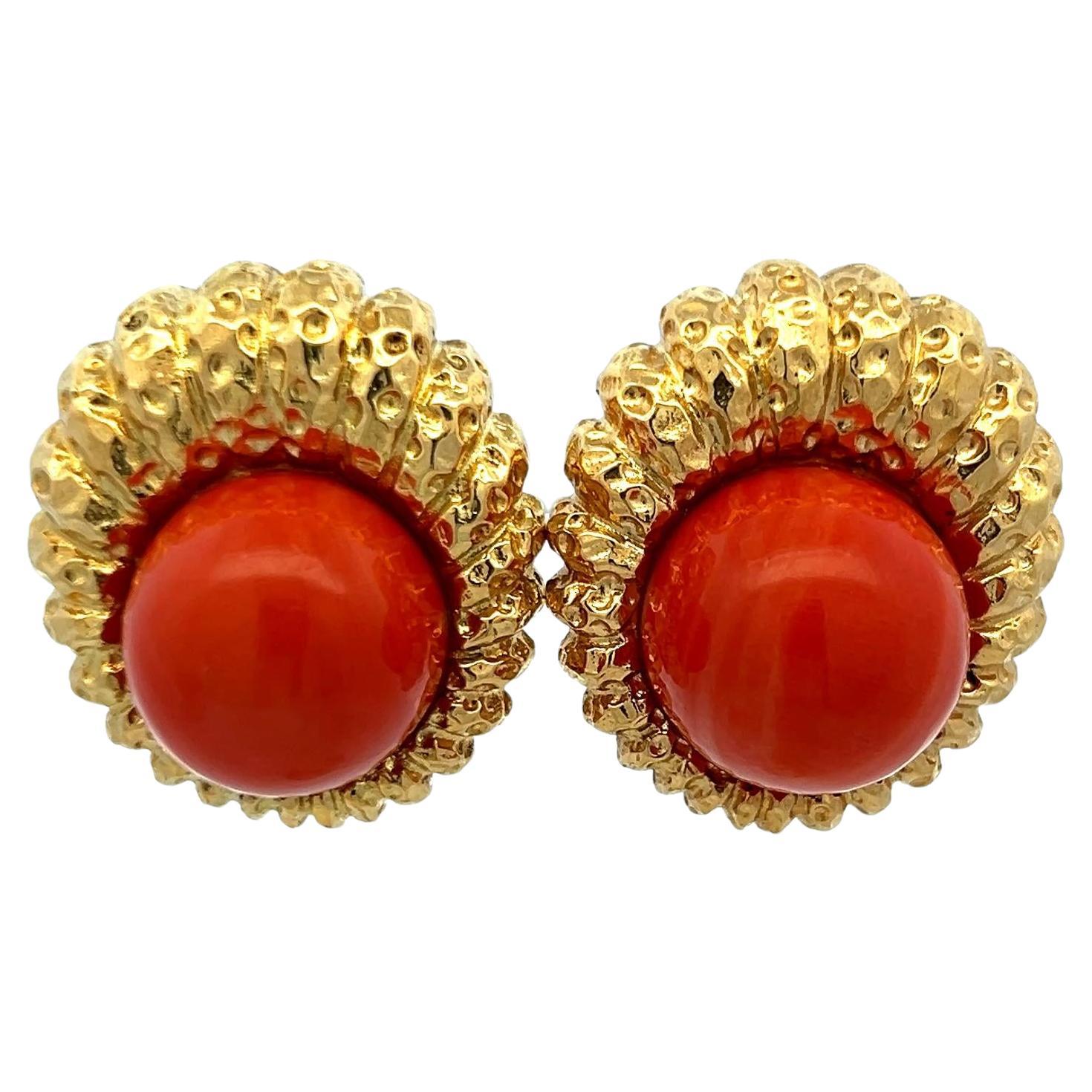 Orecchini a clip in oro giallo 18 carati con corallo rosso 15.3-15.7MM