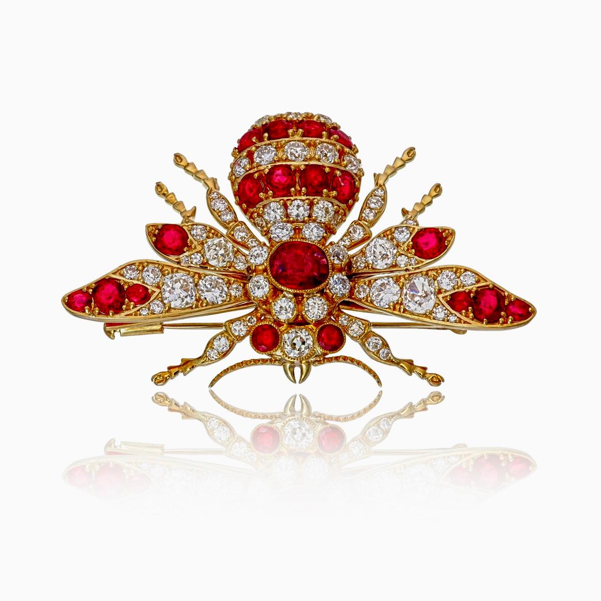 Modern 1.53 Carat Burmese Ruby No Heat Pigeon Blood and Diamond Brooch in 18k Gold For Sale