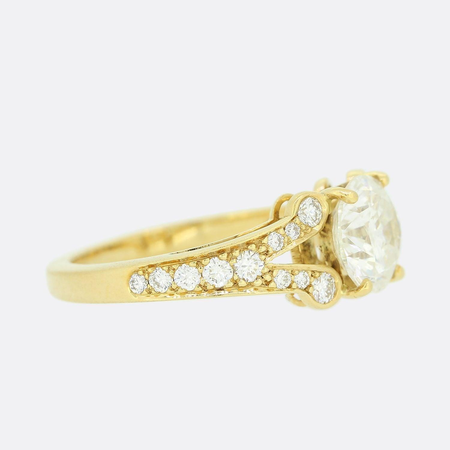 Brilliant Cut 1.53 Carat Diamond Split Shoulders Solitaire Ring For Sale