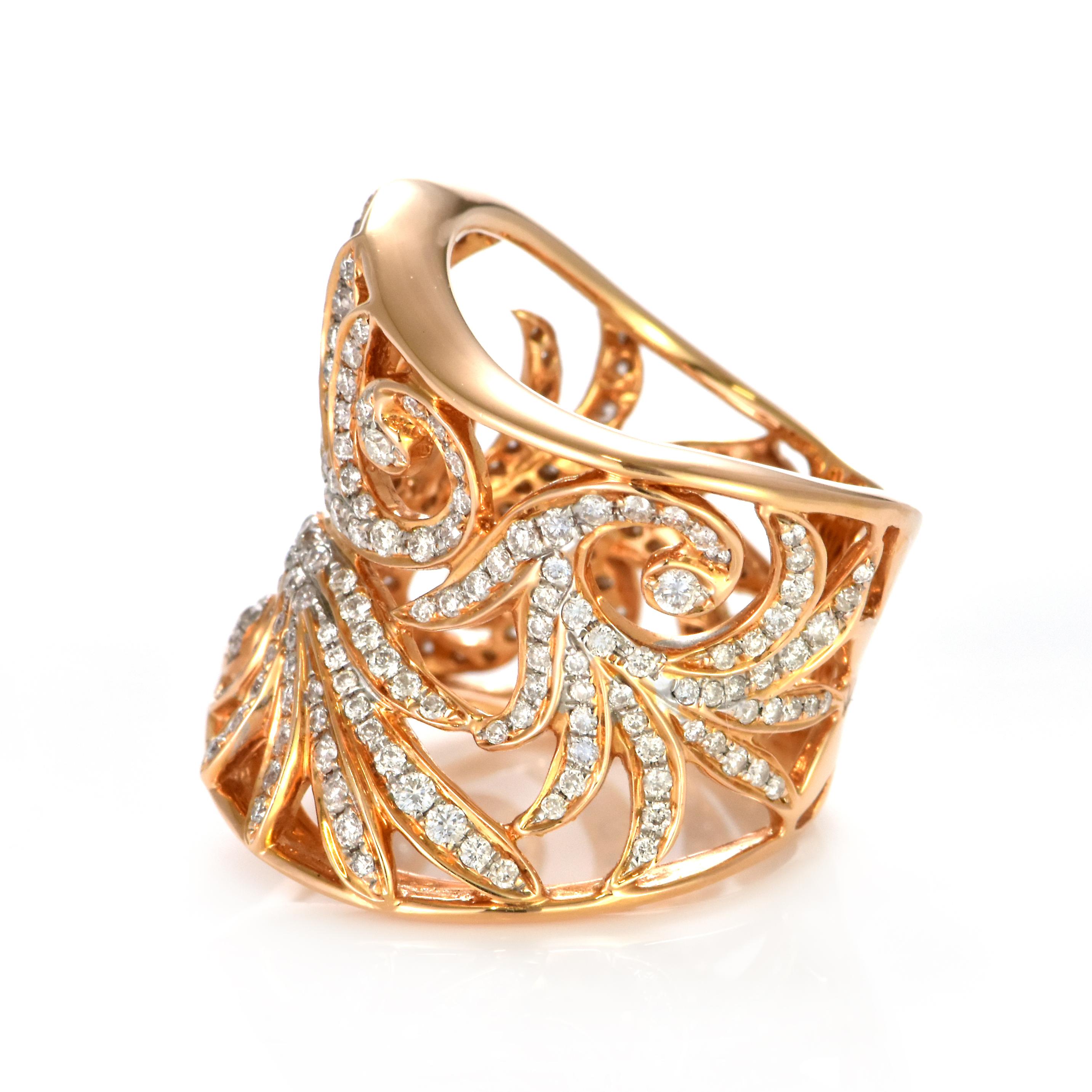 Round Cut 1.53 Carat Natural Diamonds Cocktail-Cluster Ring Made in 18 Karat Pink Gold For Sale