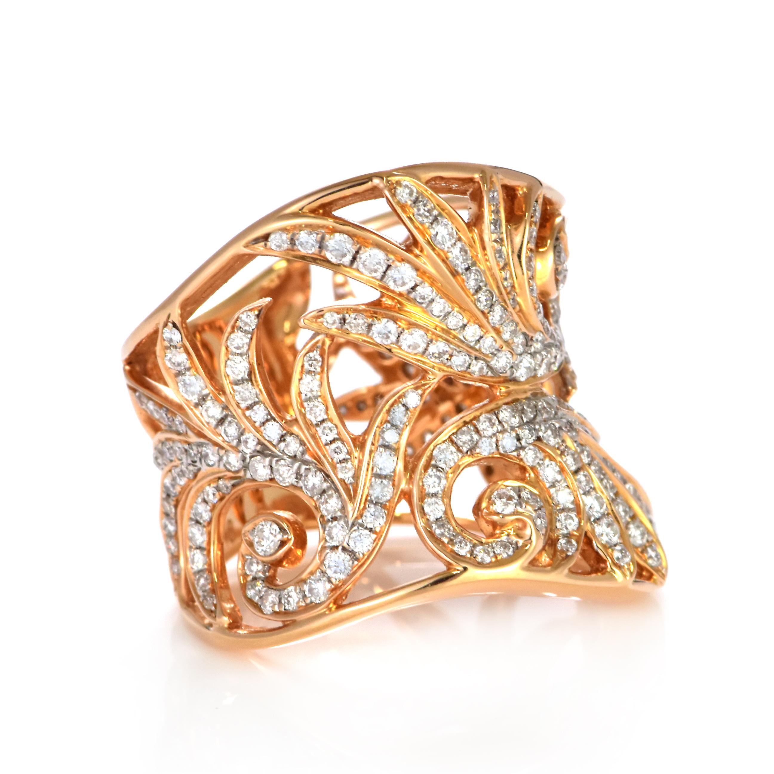 1.53 Carat Natural Diamonds Cocktail-Cluster Ring Made in 18 Karat Pink Gold In New Condition For Sale In Tokyo, JP