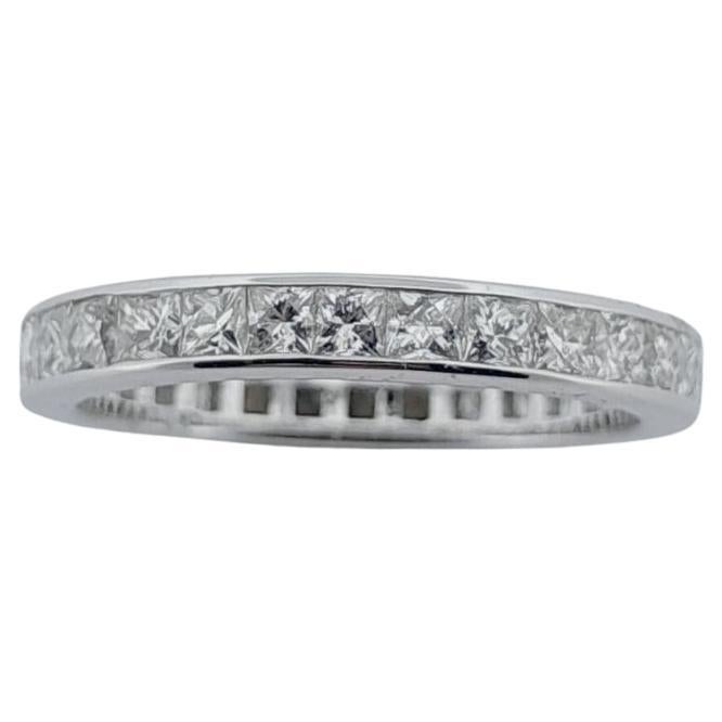 1,53 Karat Natürlicher French Cut Diamant Eternity Ring im Angebot