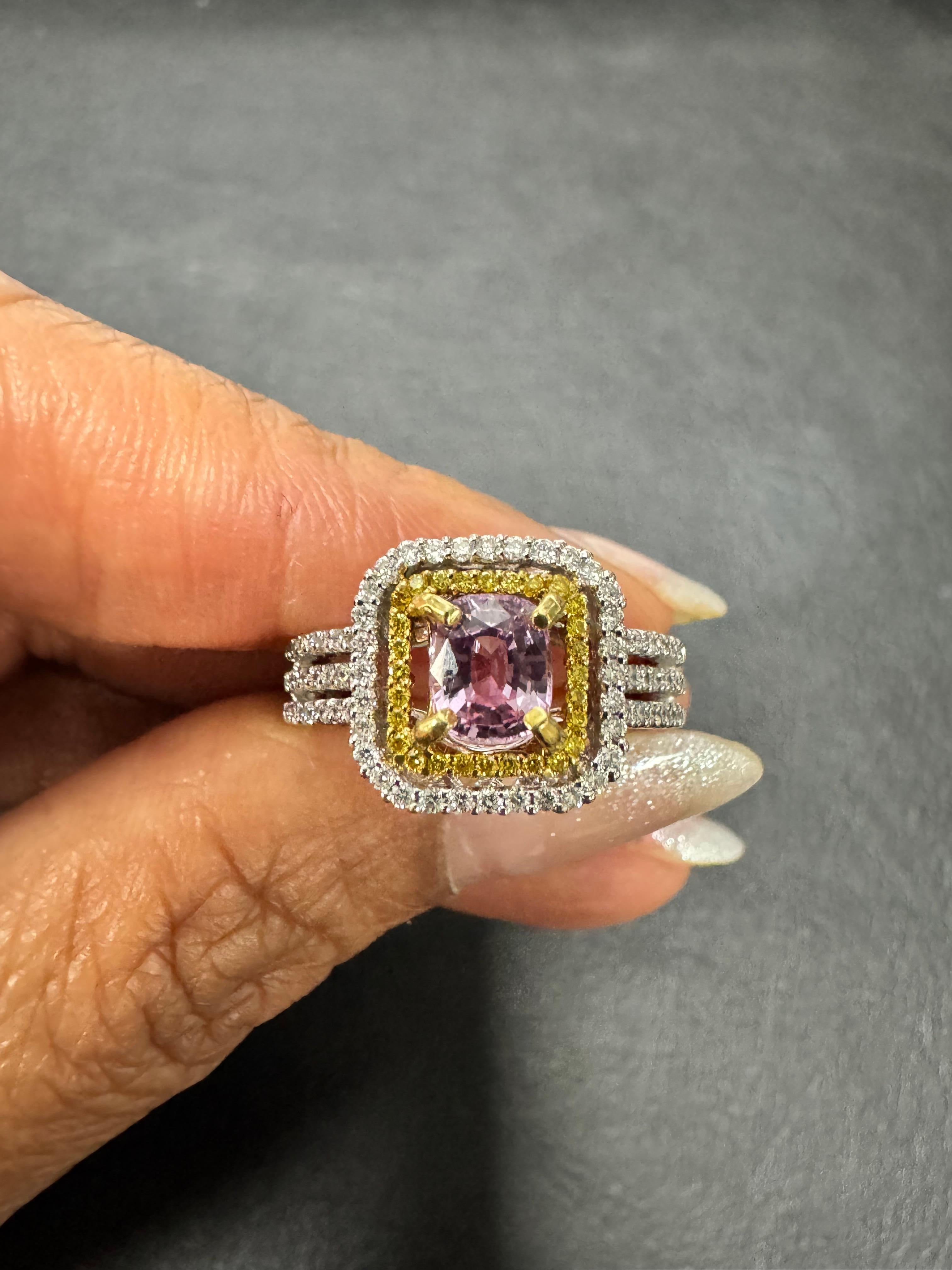 Anillo de compromiso de zafiro rosa y diamante naturales sin calentar de 1,53 quilates en venta 4