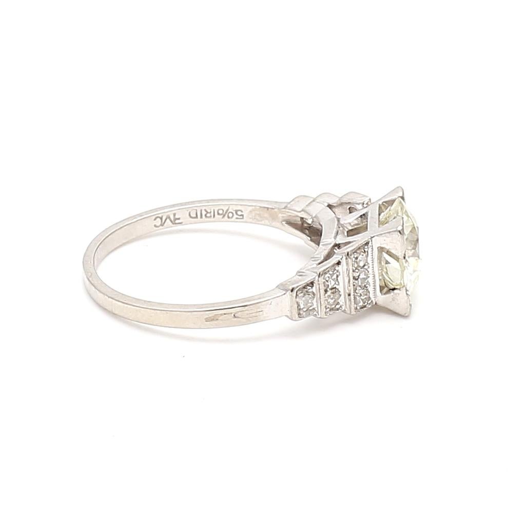 Anillo de compromiso en platino con diamantes talla europea antigua O VS2 de 1,53 quilates en Bueno estado para la venta en New York, NY