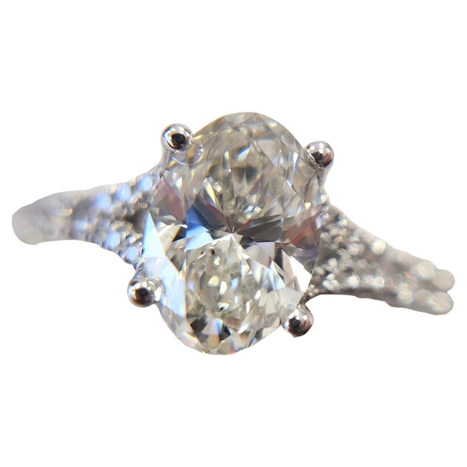 1.53 Carat Oval Cut Diamond Engagement Ring – A. Jaffe Design, 14K White Gold For Sale 1
