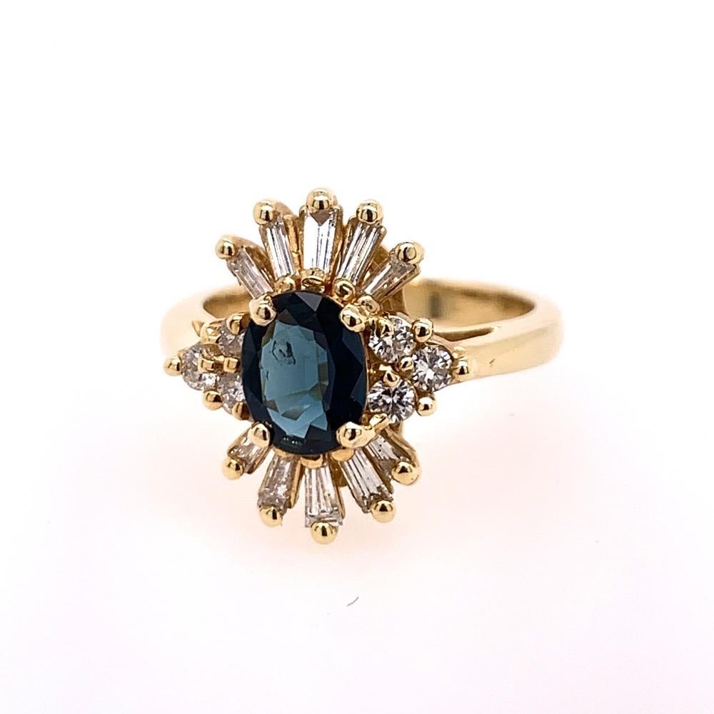 Women's 1.53 Carat Retro Gold Ring Natural Oval Deep Blue Sapphire & Diamond, circa 1980 For Sale