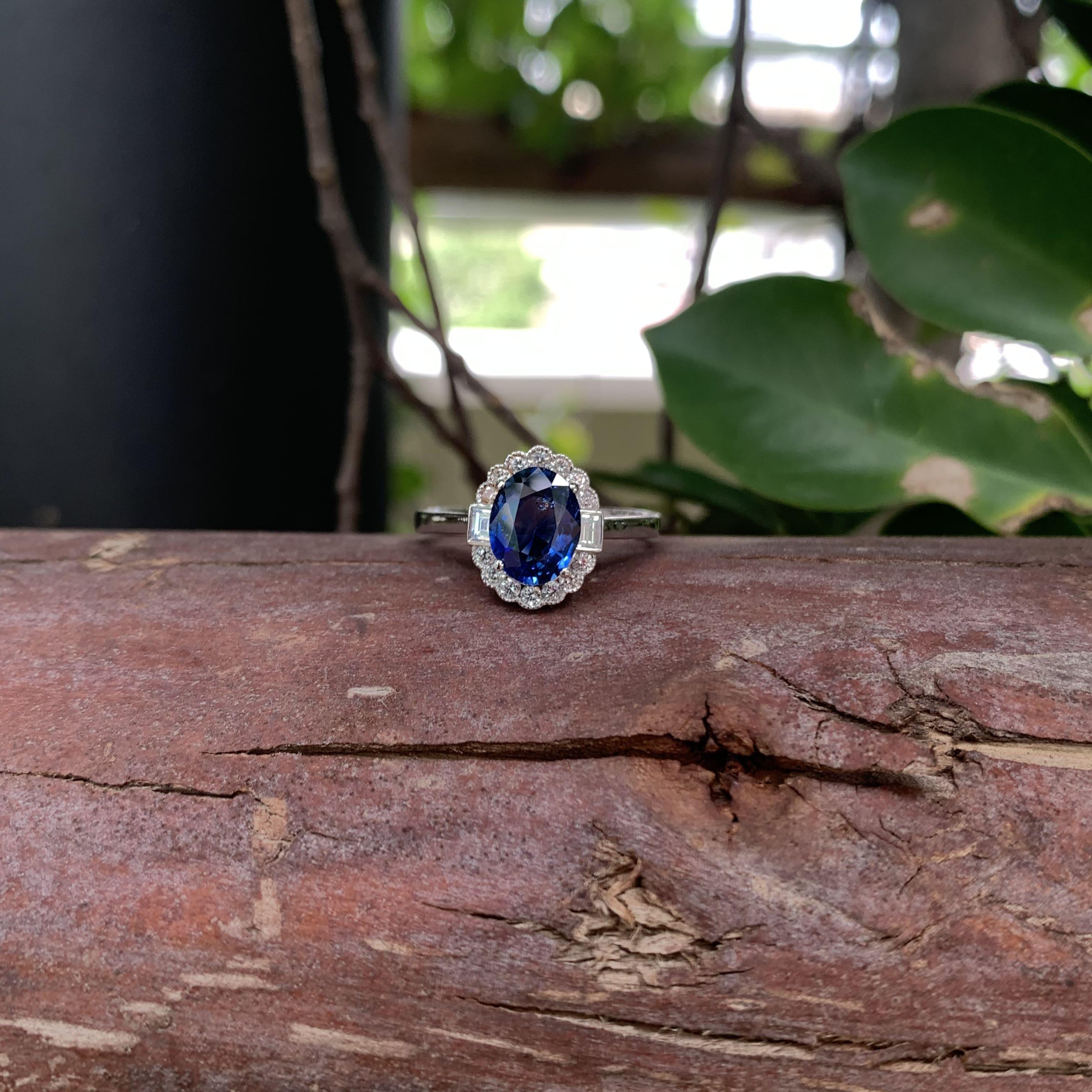 1.53 Carat Royal Blue Ceylon Sapphire Ring with Halo Diamonds in 18K Gold For Sale 10