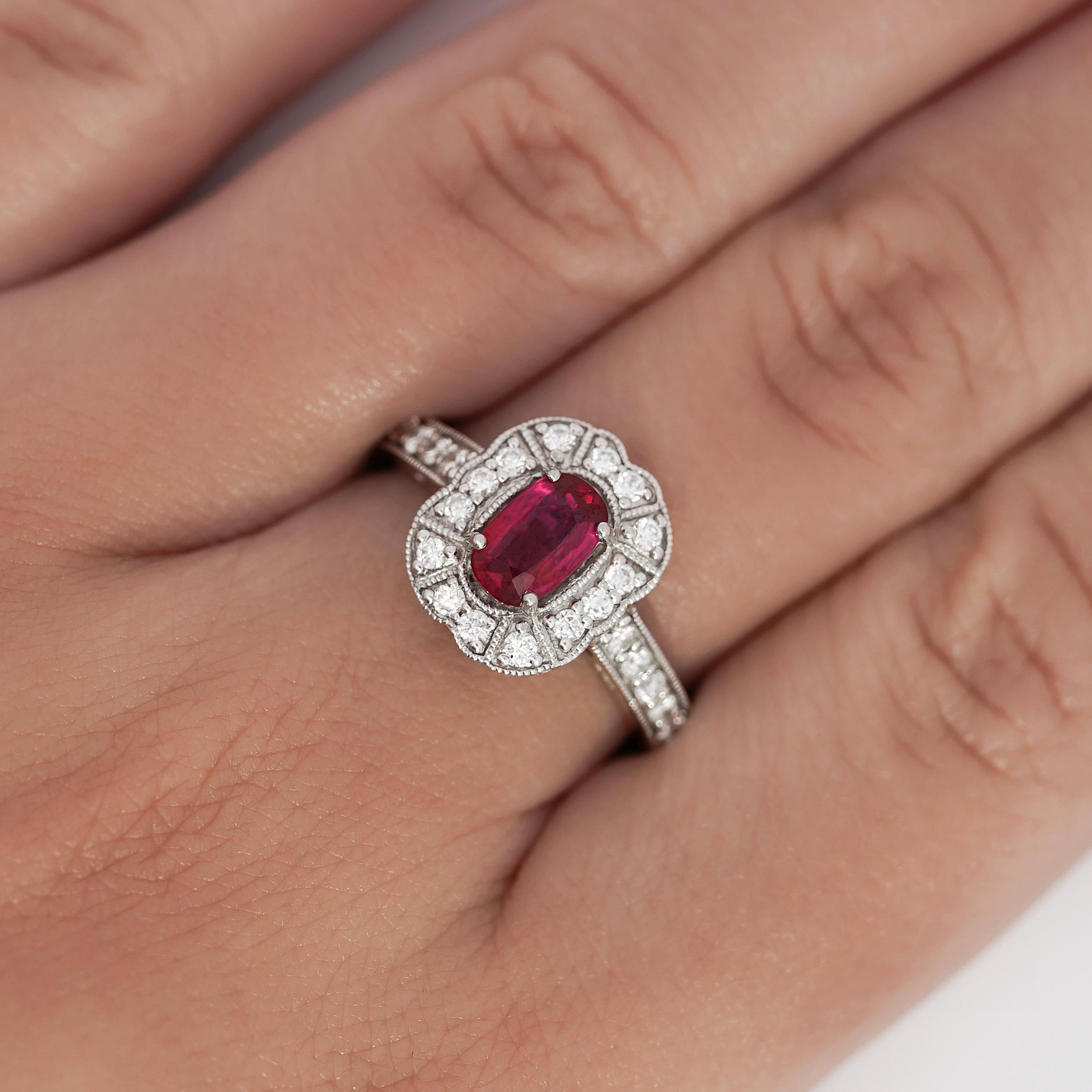 1.53 Carat Ruby and Diamond Platinum Vintage Ring For Sale 1