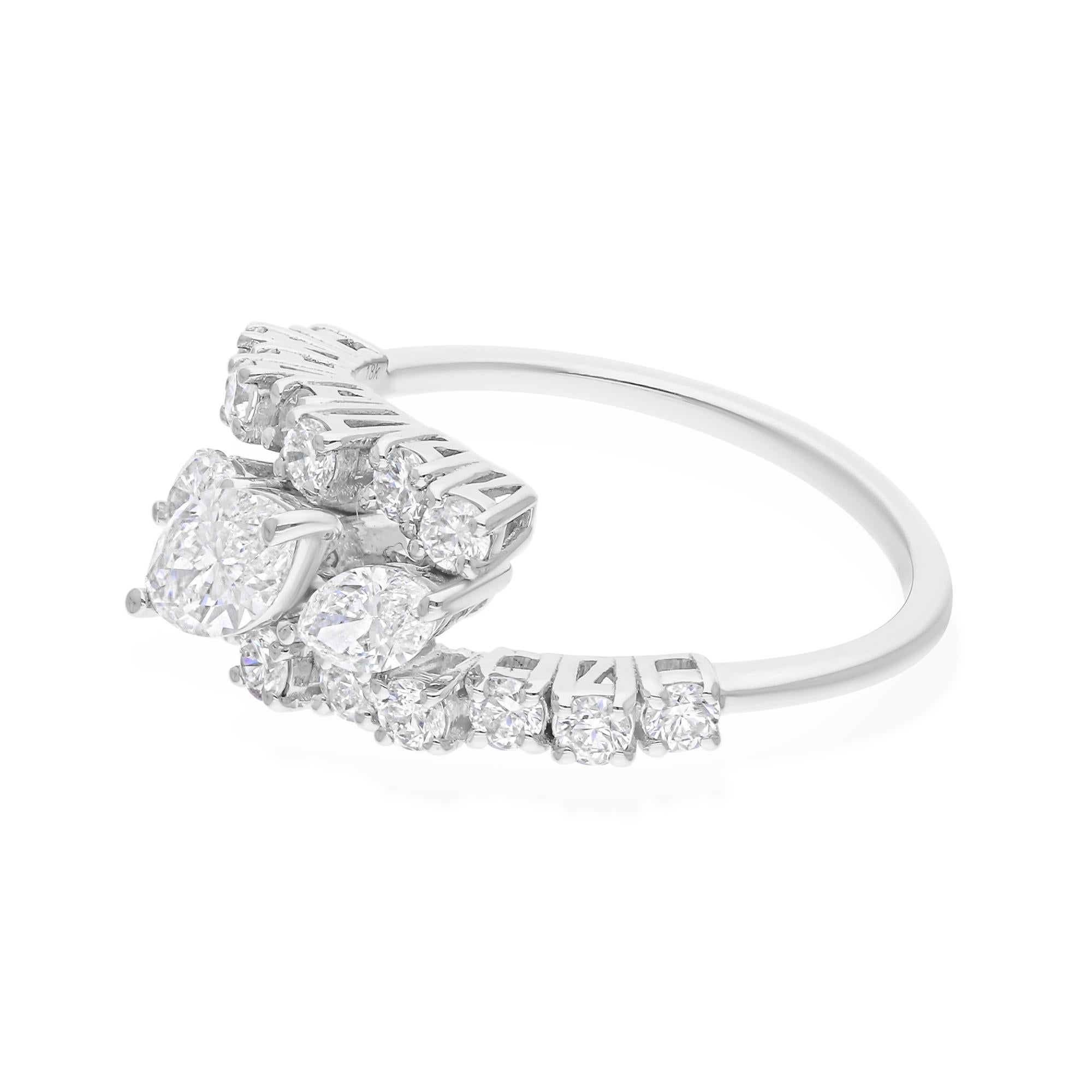 Im Angebot: 1,53 Karat SI Reinheit HI Farbe Marquise Runder Diamantring 18 Karat Weißgold () 4