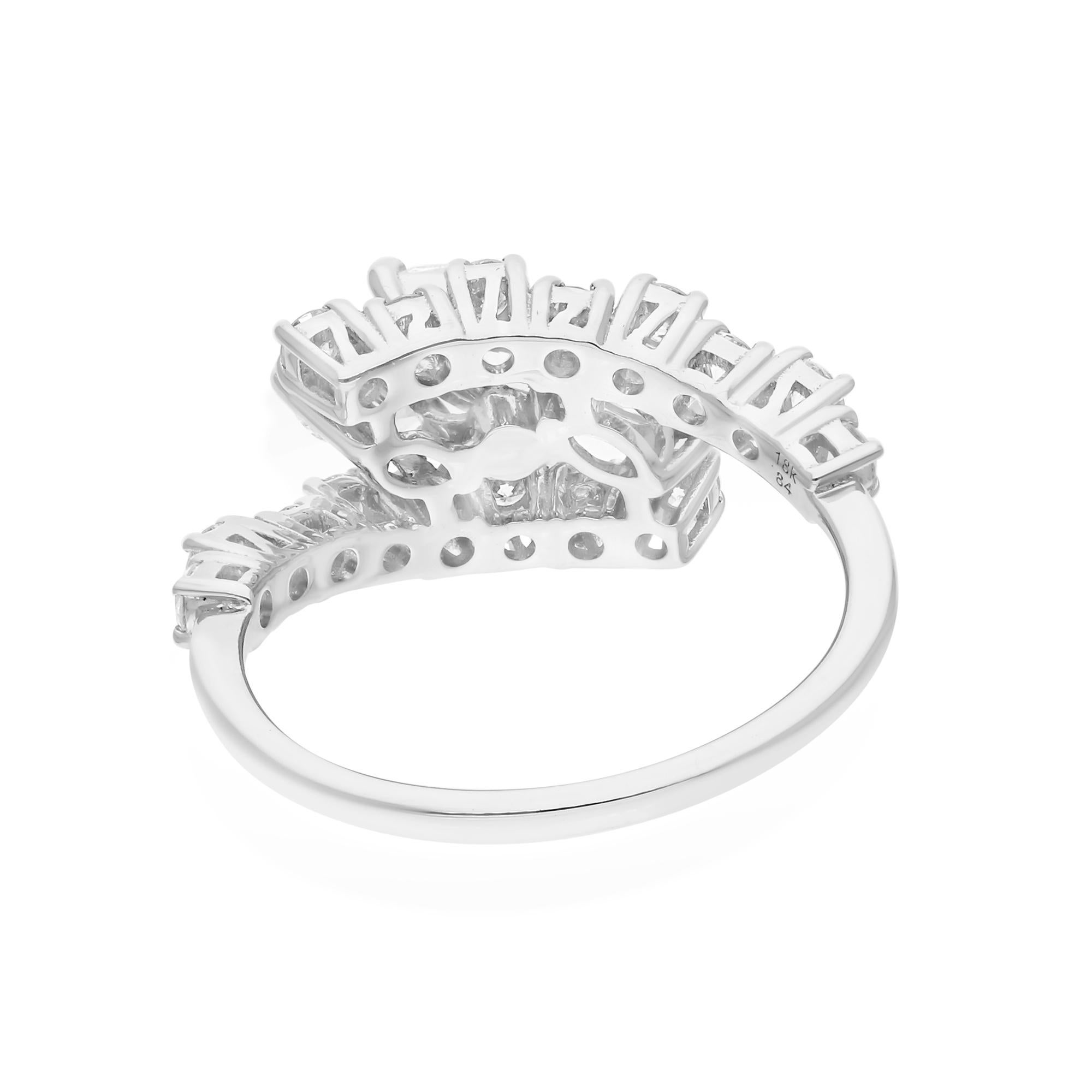 1.53 Carat SI Clarity HI Color Marquise Round Diamond Ring 18 Karat White Gold In New Condition For Sale In Diera, Dubai